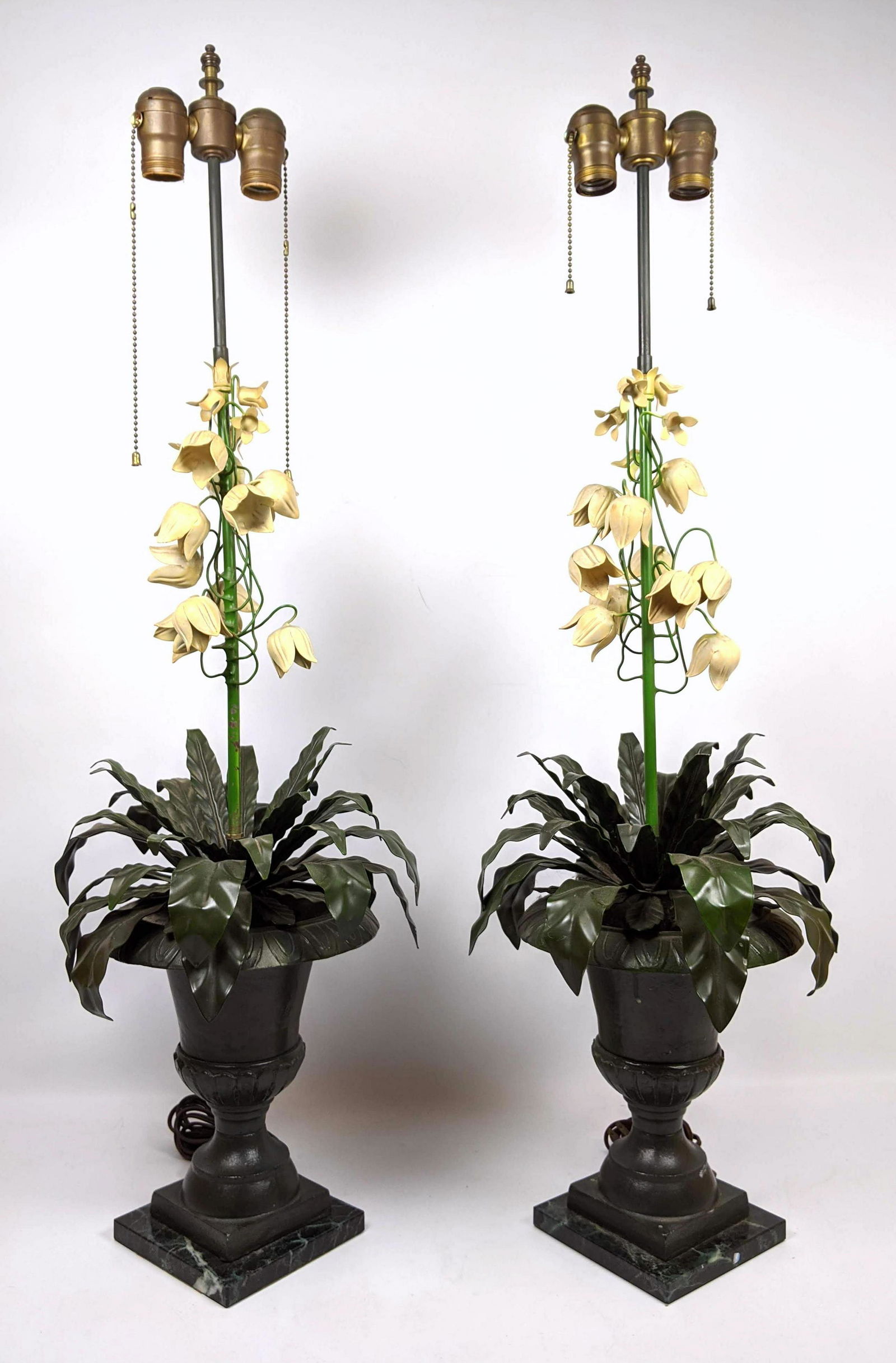 Pair Decorator Tole Painted Table Lamps. Floral Design. (1 of 13)