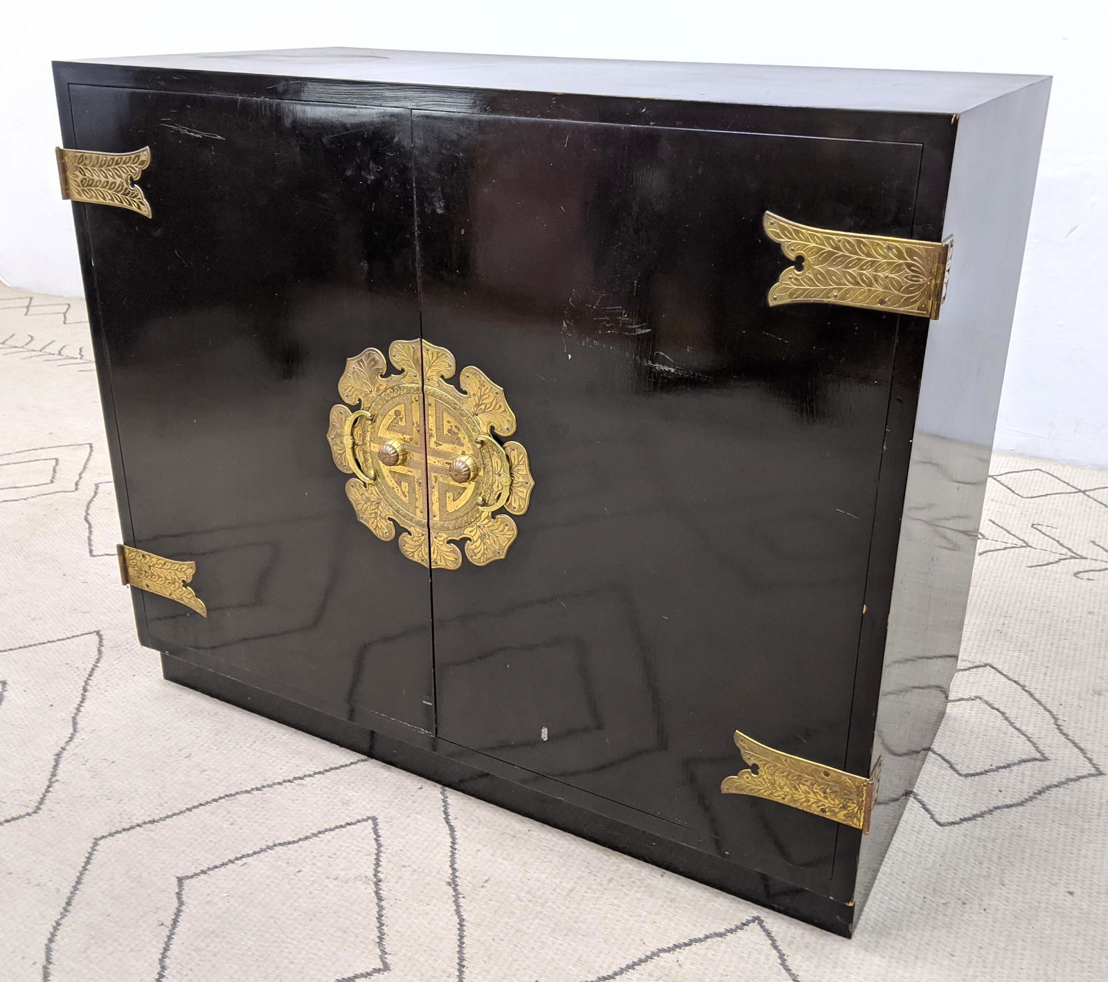 Asian Style Black Lacquer Server Bar Cabinet.  Brass ha (1 of 19)
