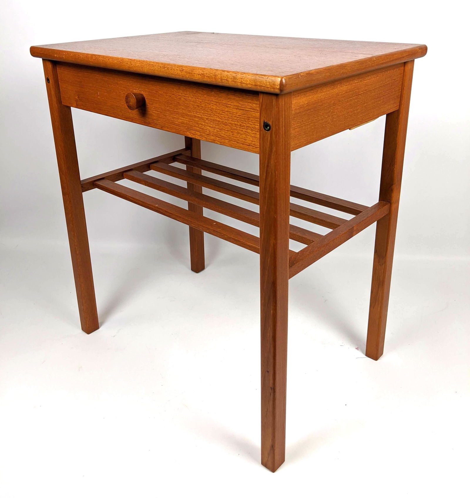 Danish Modern Teak 1 Drawer Stand. (1 of 9)