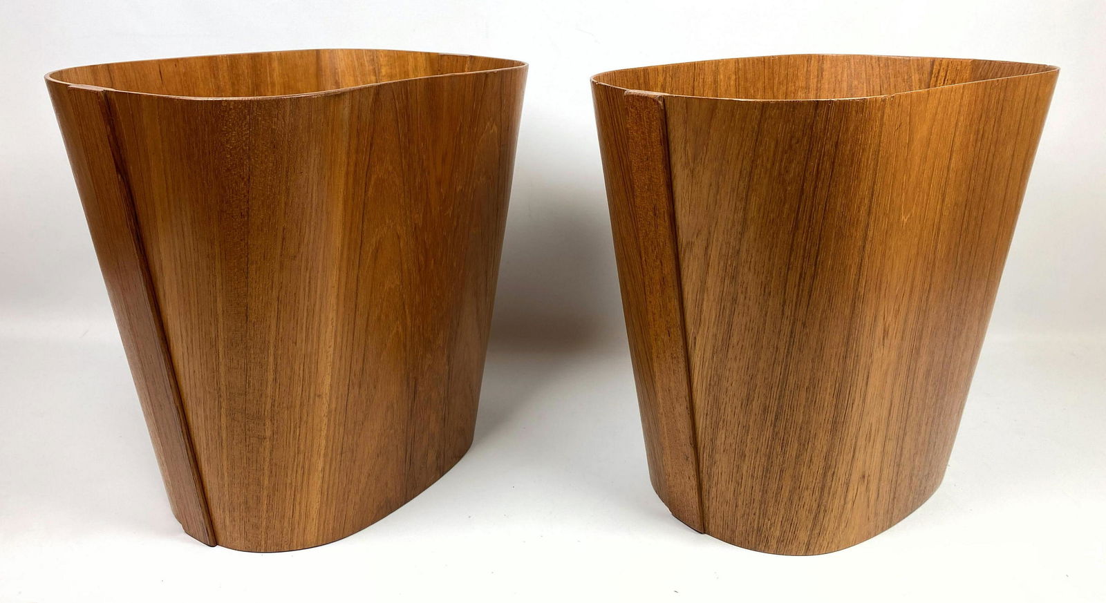 2 Beni Mobler - Danish Waste Paper Baskets.  Danish Tea (1 of 10)