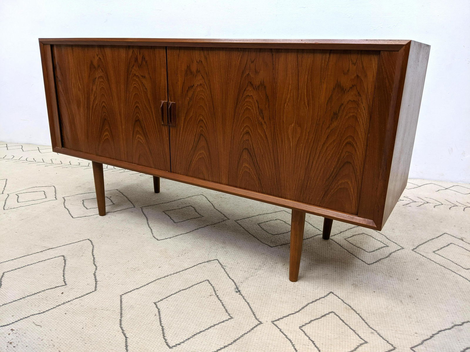 Danish Modern Teak Credenza Sideboard Cabinet  with Tam (1 of 10)