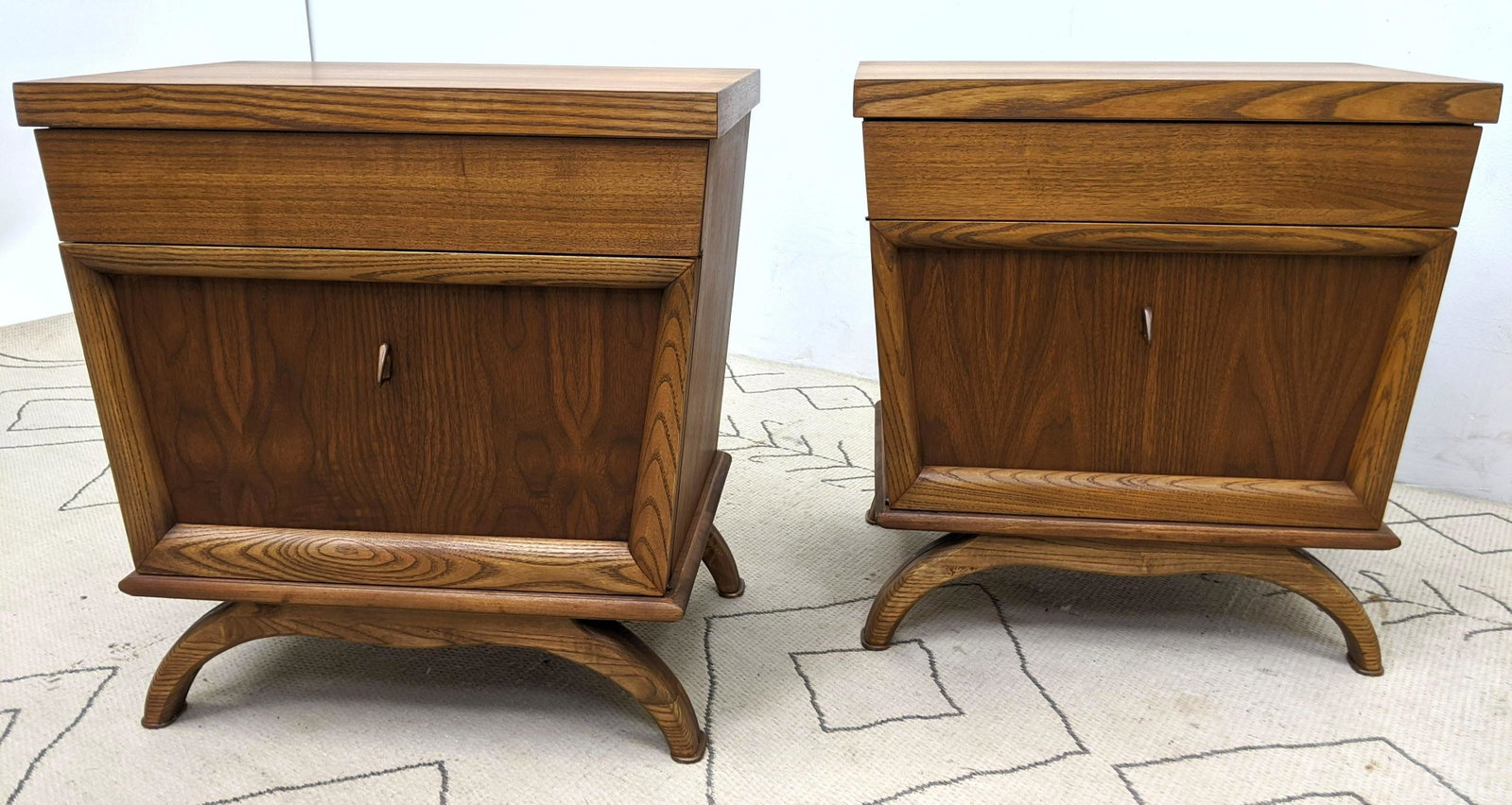 Pr of American Modern Night stands with flared legs.: Pr of American Modern Night stands with flared legs.-- Dimensions: H: 35.5 inches: W: 24 inches: D: 15.5 inches ---