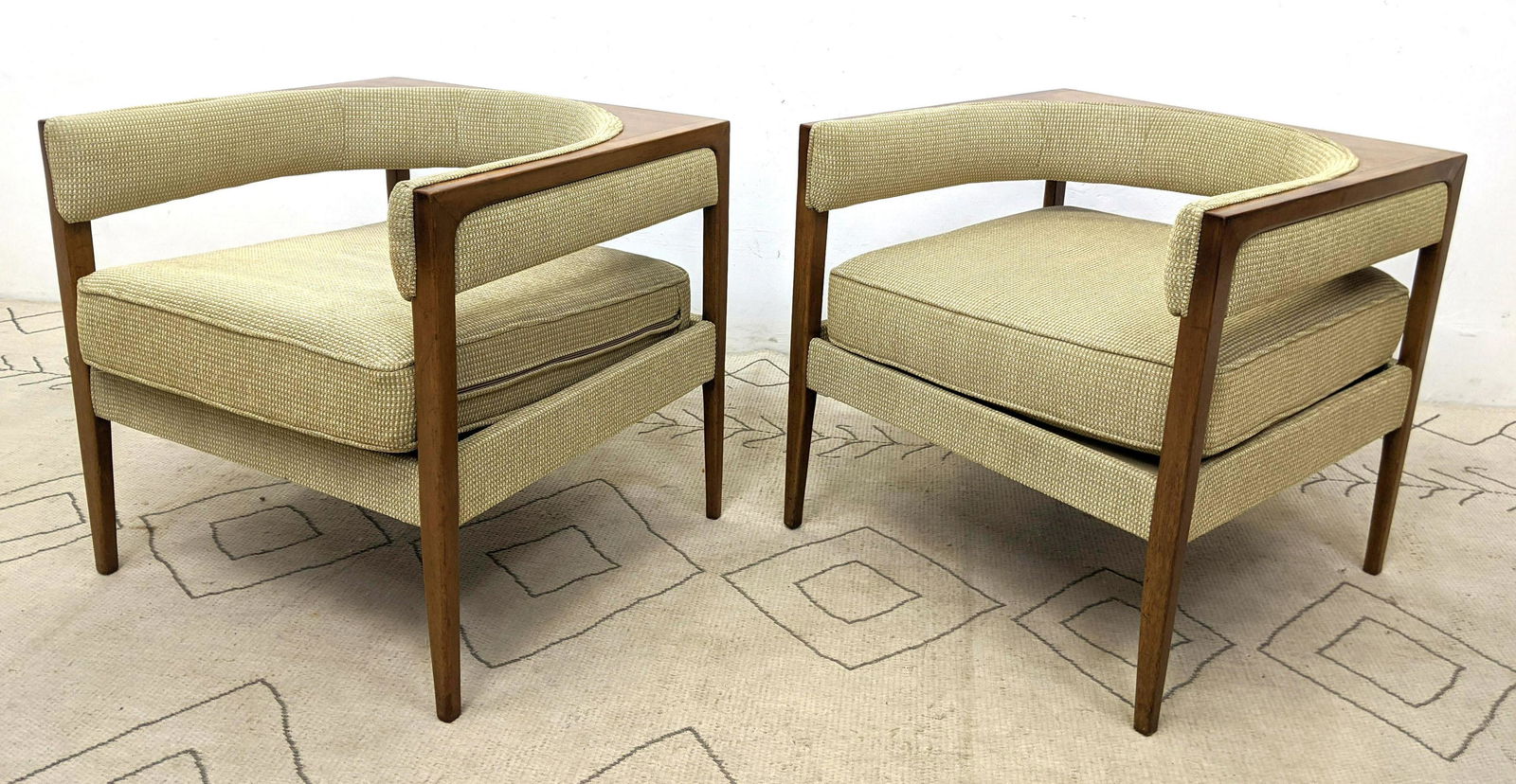 Pair DREXEL Cube Lounge Chairs. COUNTERPOINT line. Amer (1 of 15)