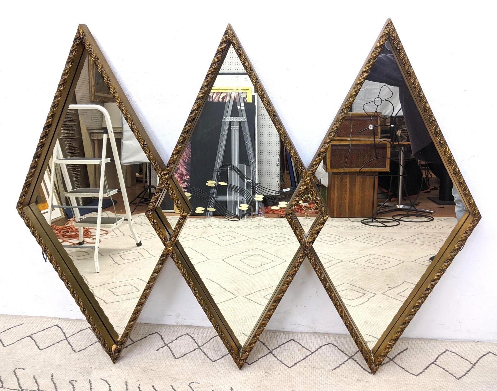 Decorator Gold Gilt Gesso Diamond Mirror. 3 diamond sha (1 of 12)
