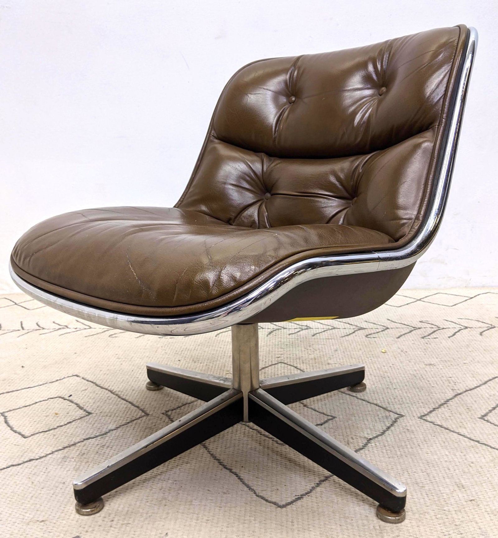 Charles Pollock for Knoll Armless Office Chair.  Leathe (1 of 11)