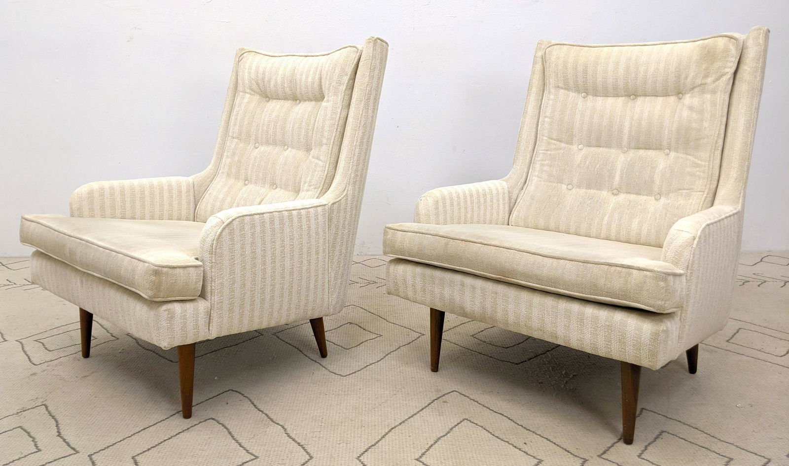 Pair Paul McCobb Style Tall Back Lounge Chairs. Tapered (1 of 16)
