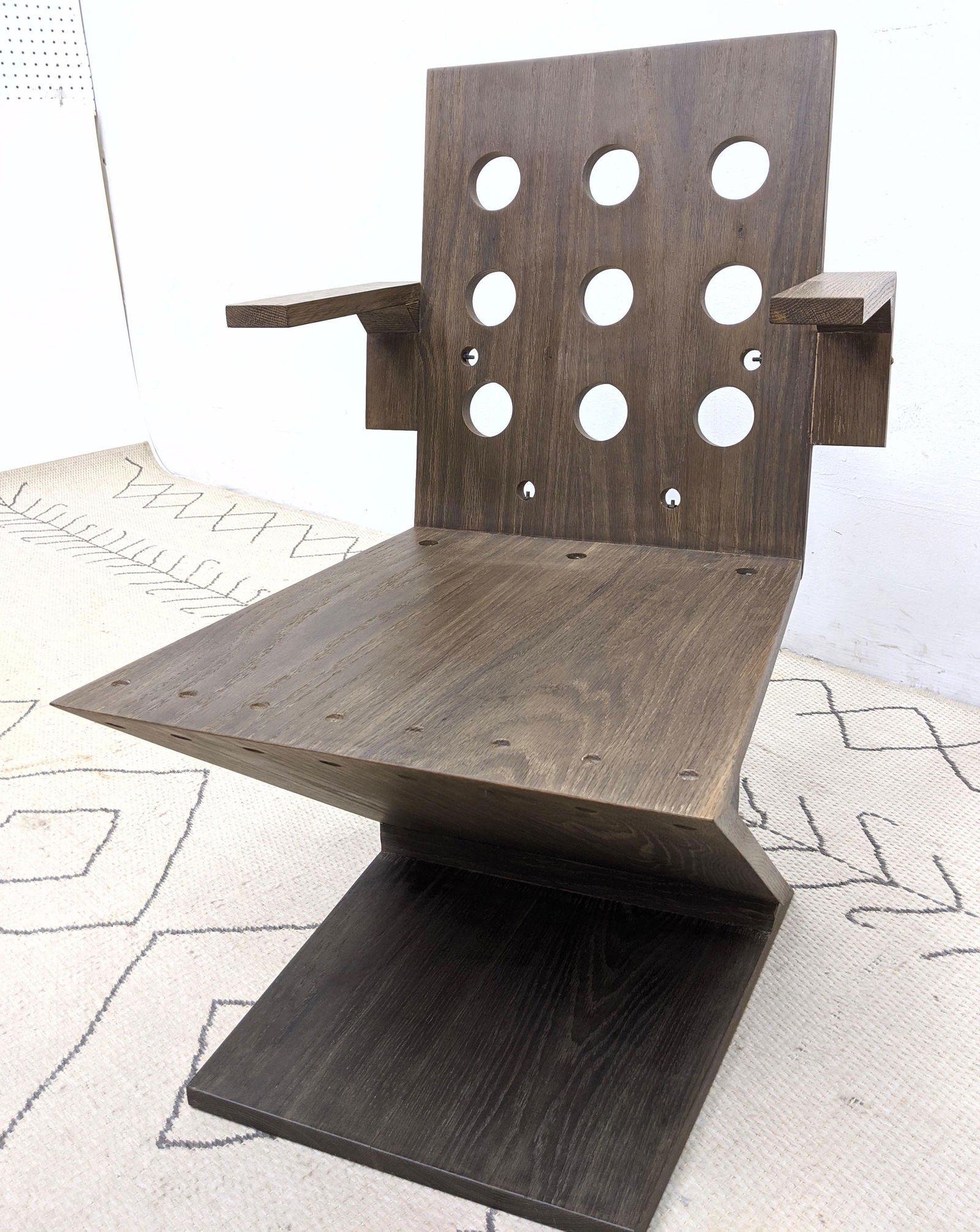 Gerrit Rietveld Style Z Chair with Arms. Cot out back. (1 of 13)