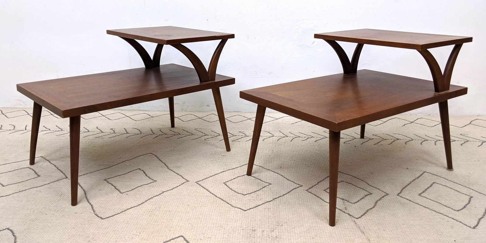 Pr Am erican Modern Walnut Step Side End Tables. Wide b (1 of 14)