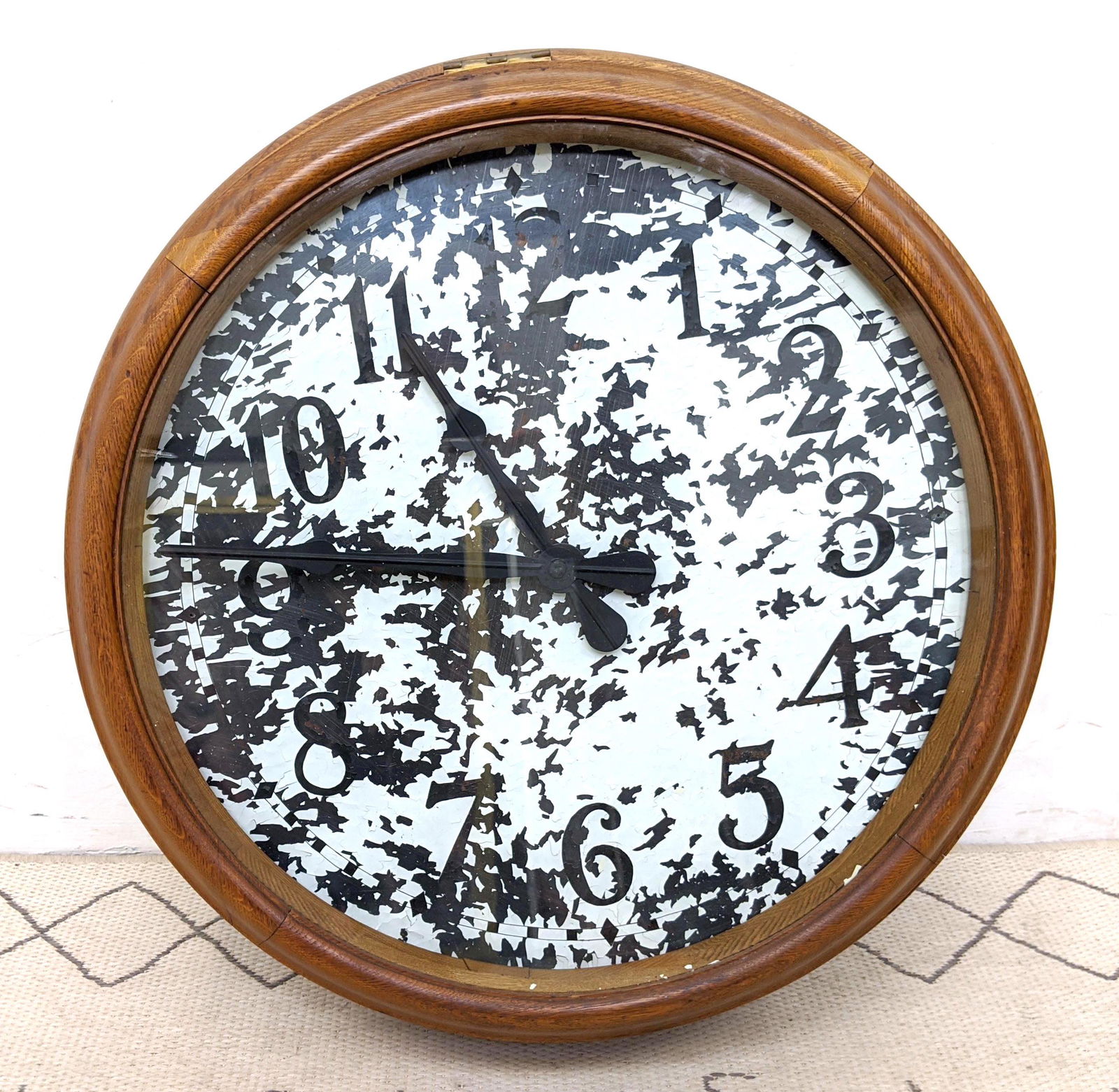 Large Painted Metal Wall Clock. Metal clock with hinged (1 of 11)