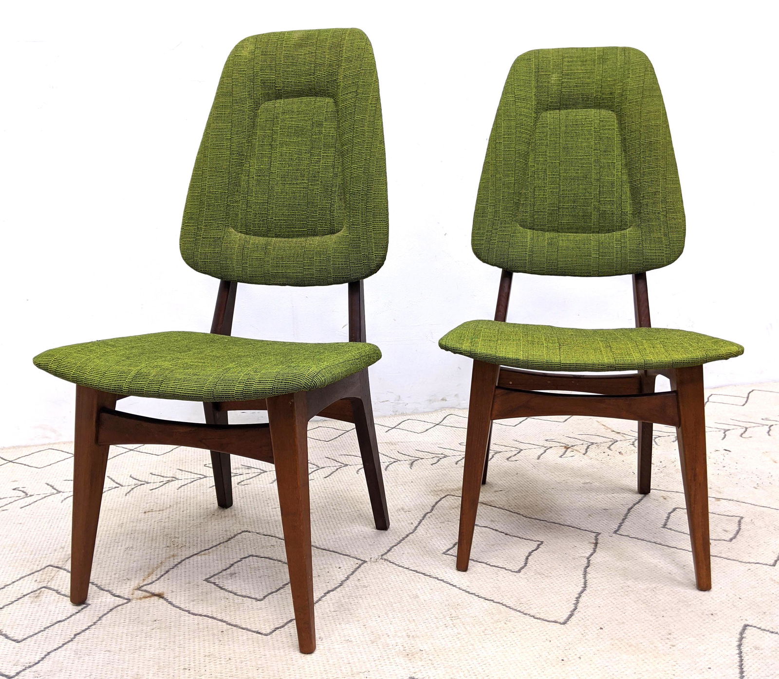 Danish Modern Tall Back Dining Chairs. Great form. (1 of 8)