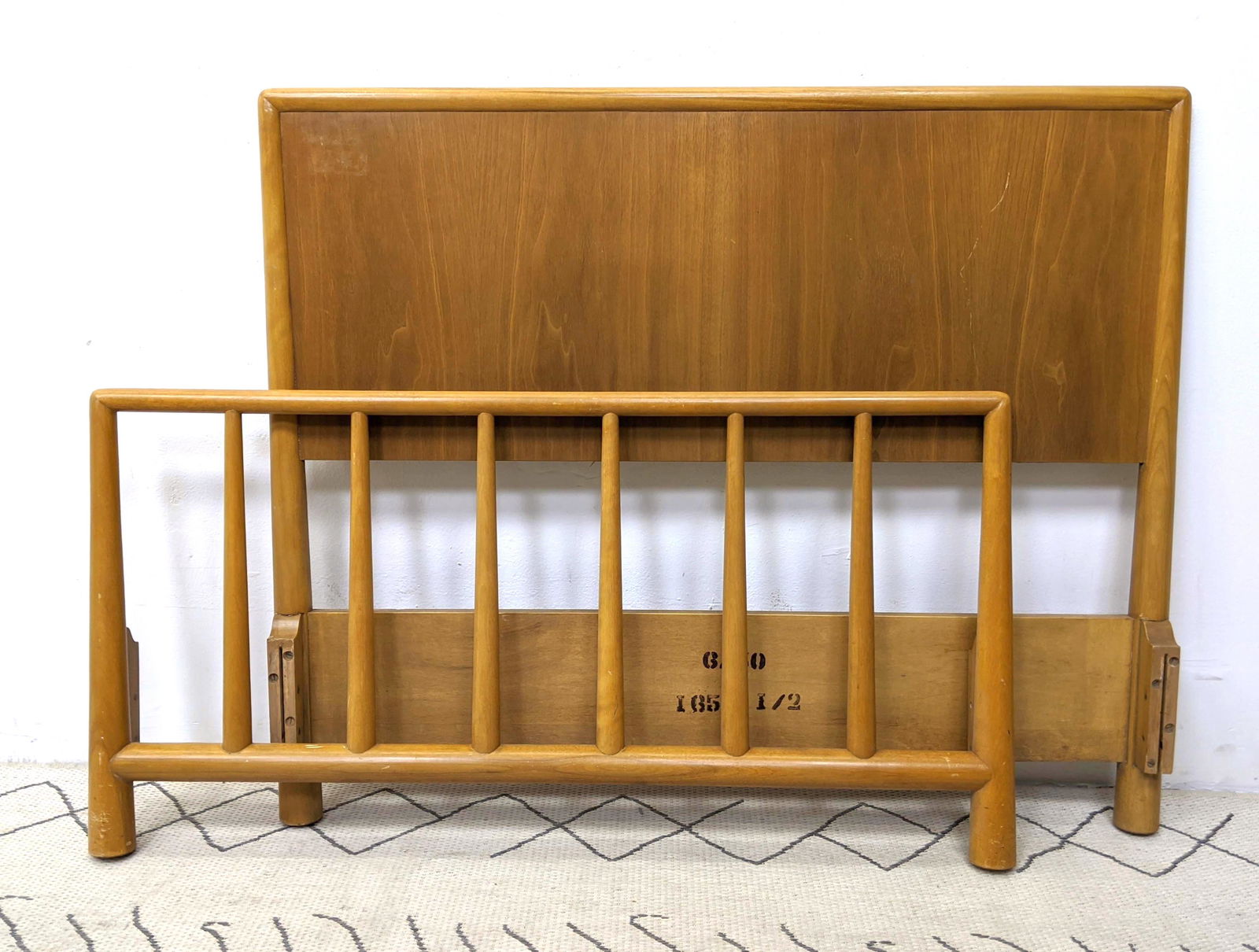 T.H. Robsjohn Gibbings Bed for Widdicomb.  Solid headbo (1 of 11)