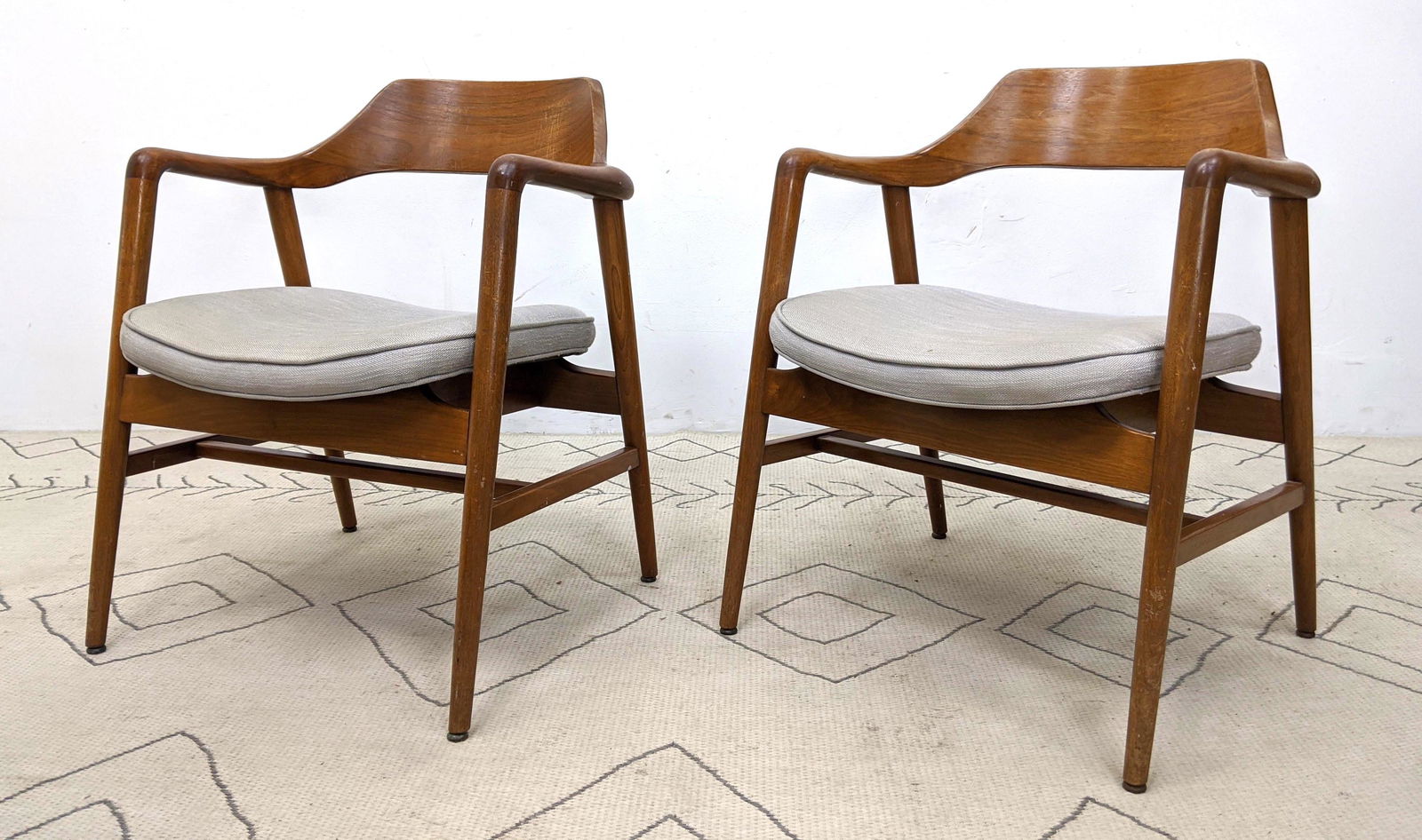 Pr American Modern Walnut Open Arm Lounge Chairs. Styli (1 of 15)