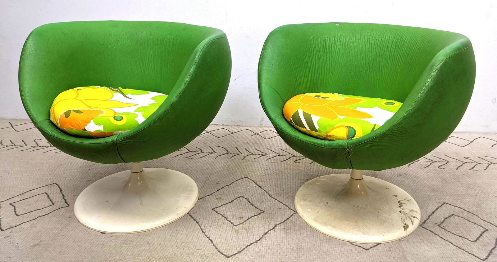 Pair Tulip Egg Chairs.  Plastic bases. (1 of 13)