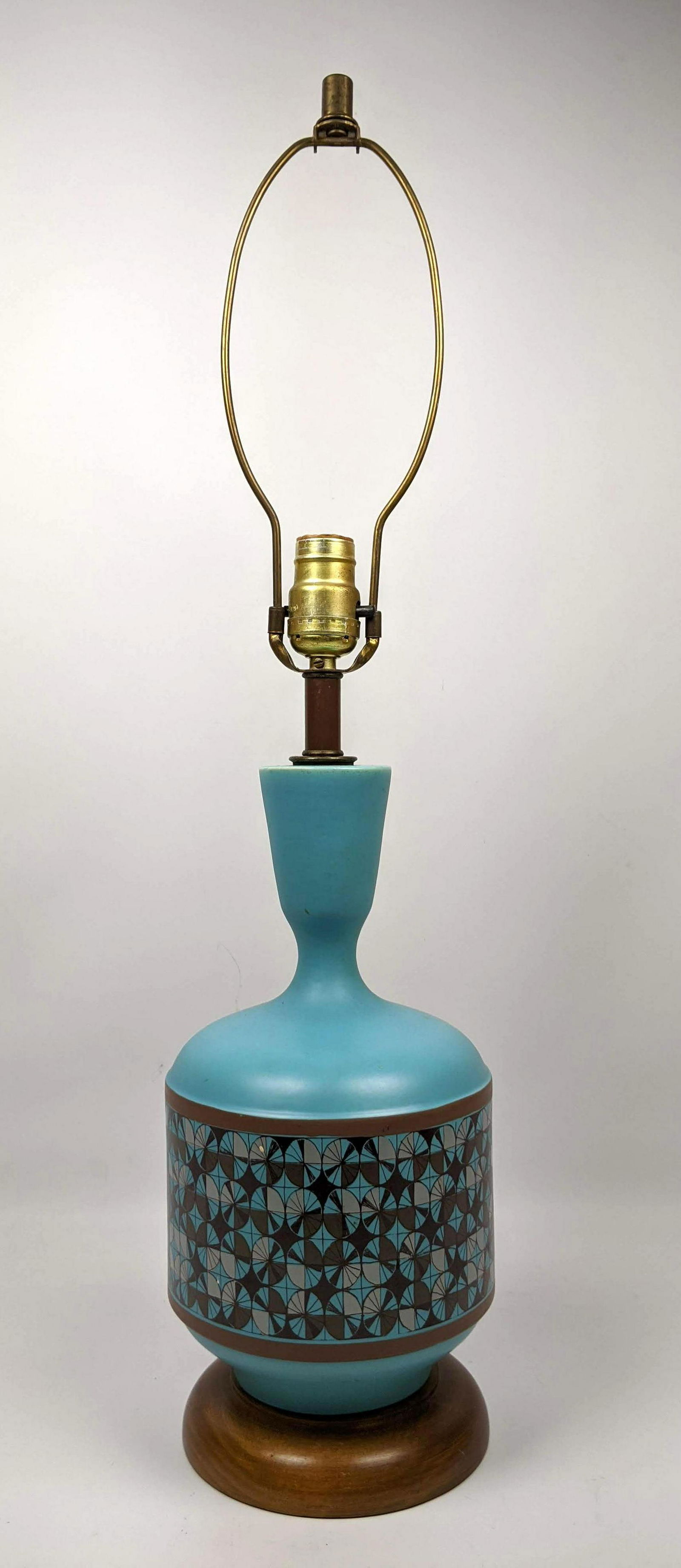 Mid Century Modern Pottery Table Lamp. Graphic design. (1 of 11)