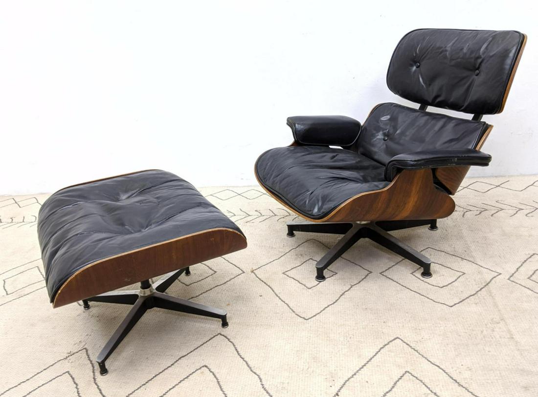 EAMES 670 Lounge Chair and Ottoman.  Herman Miller rose (1 of 16)