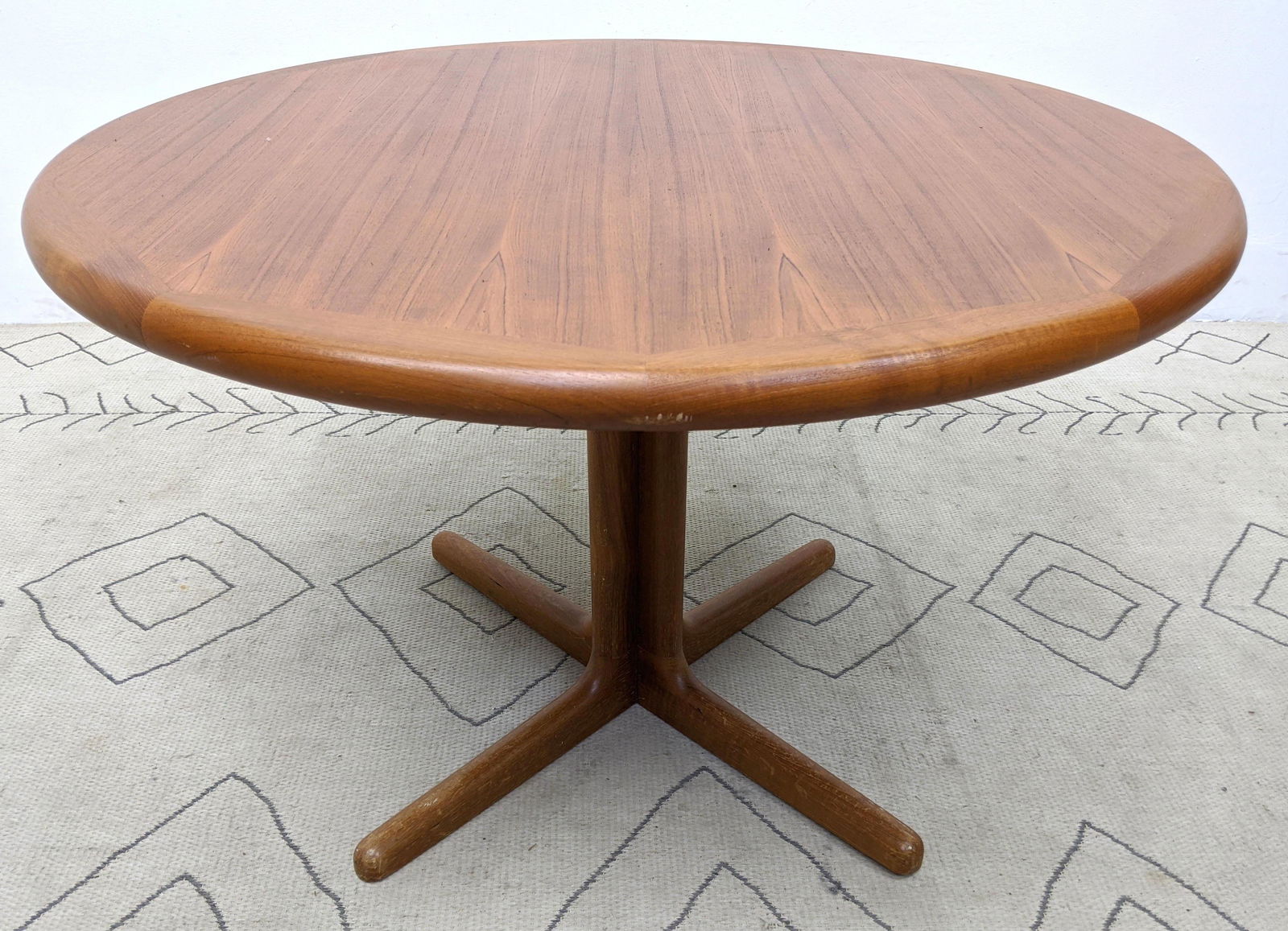 Danish Modern Teak Dining Table. Does not expand.: Danish Modern Teak Dining Table. Does not expand. -- Dimensions: H: 28.5 inches: W: 42 inches: D: 42 inches ---