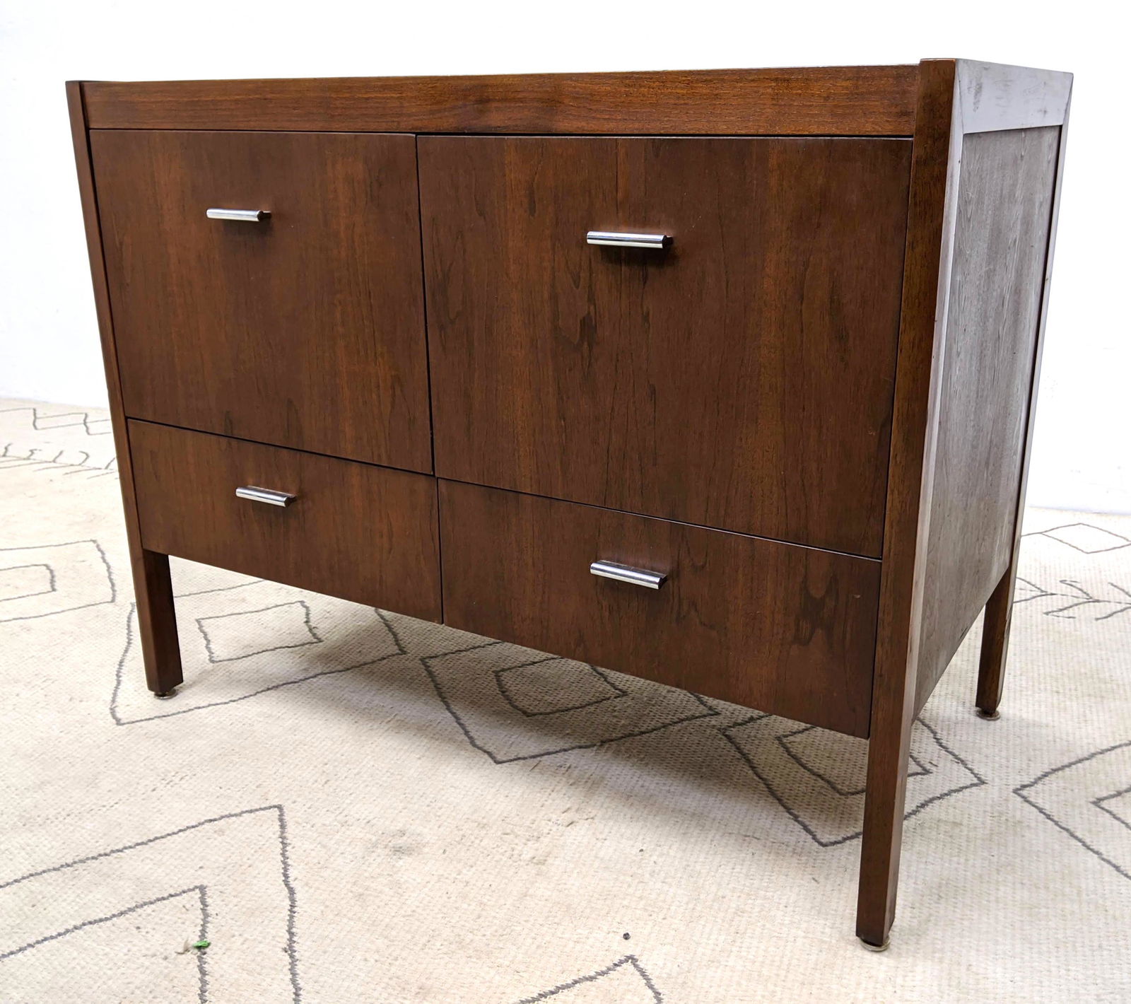 Jens Risom Style Small Office Credenza Cabinet.  Metal (1 of 14)