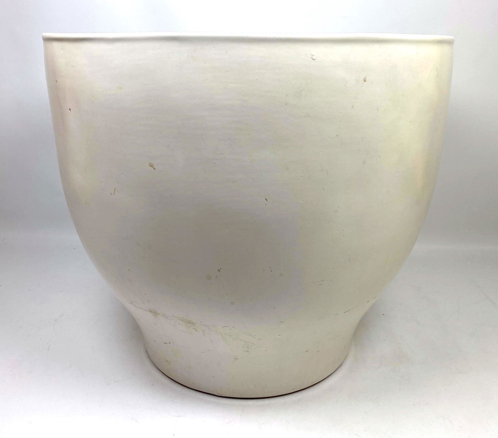 Large Mid Century Modern Planter. (1 of 10)