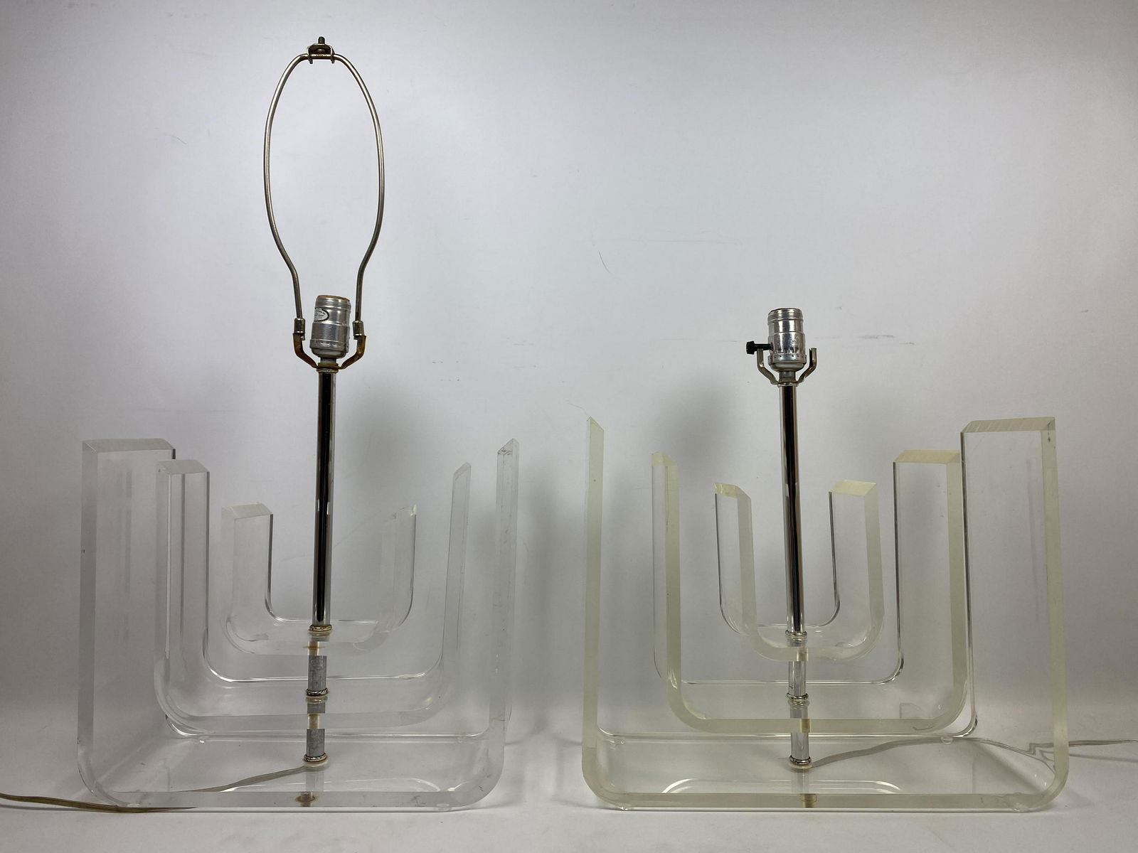Pr of Concentric U shaped Lucite lamps. Vintage. (1 of 14)