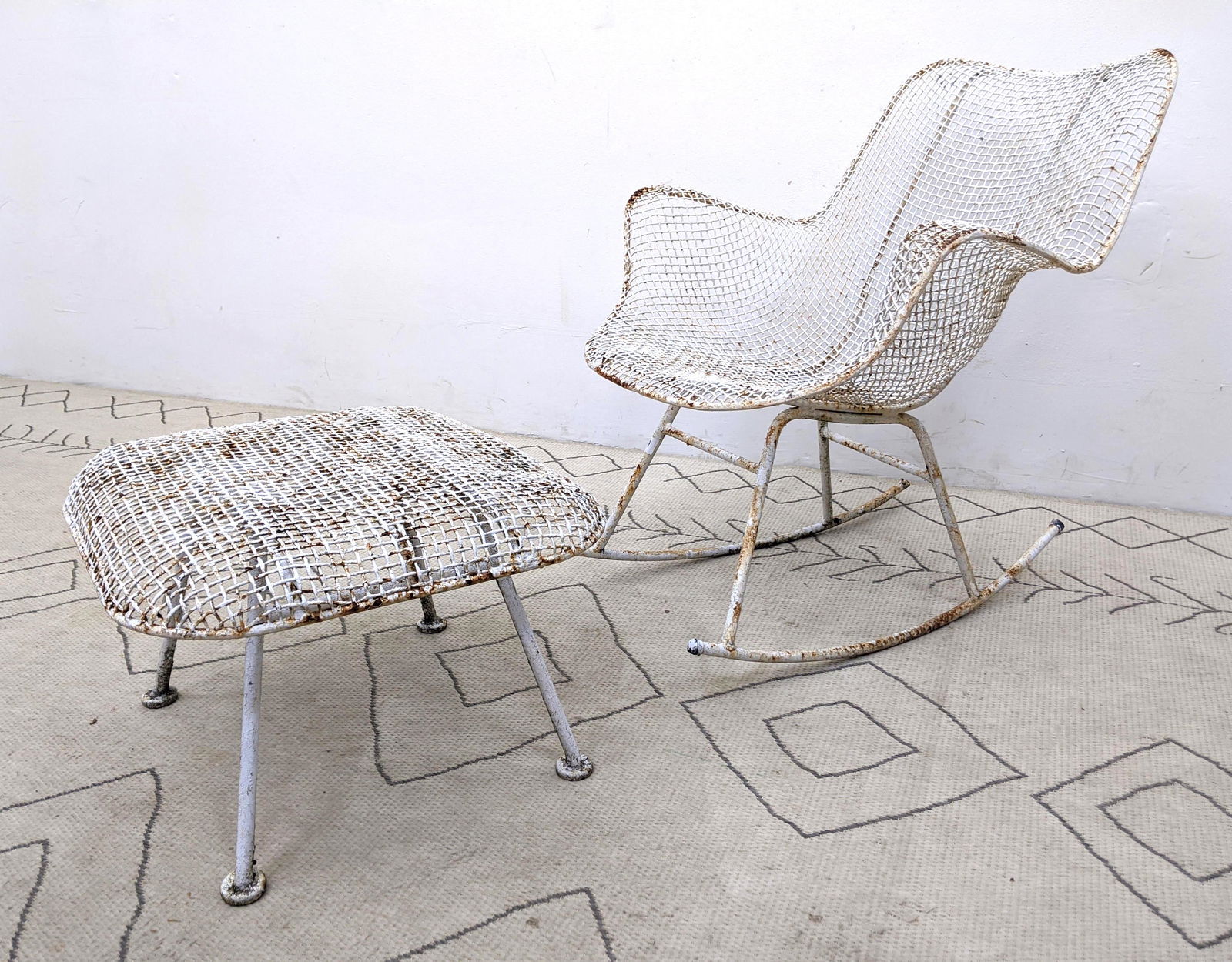 RUSSELL WOODARD Rocking Chair and Ottoman. White mesh. (1 of 13)