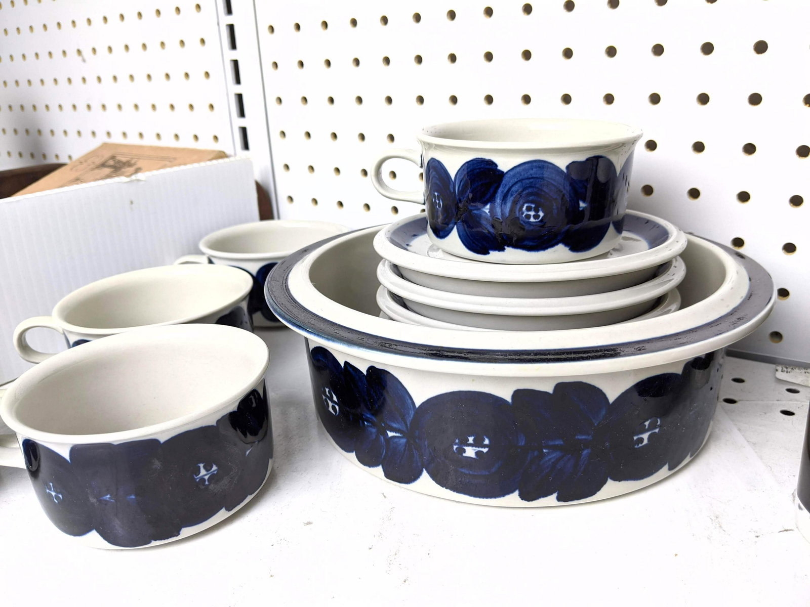 Arabia Anemone Ullla Procope and Braniff China set, etc (1 of 13)