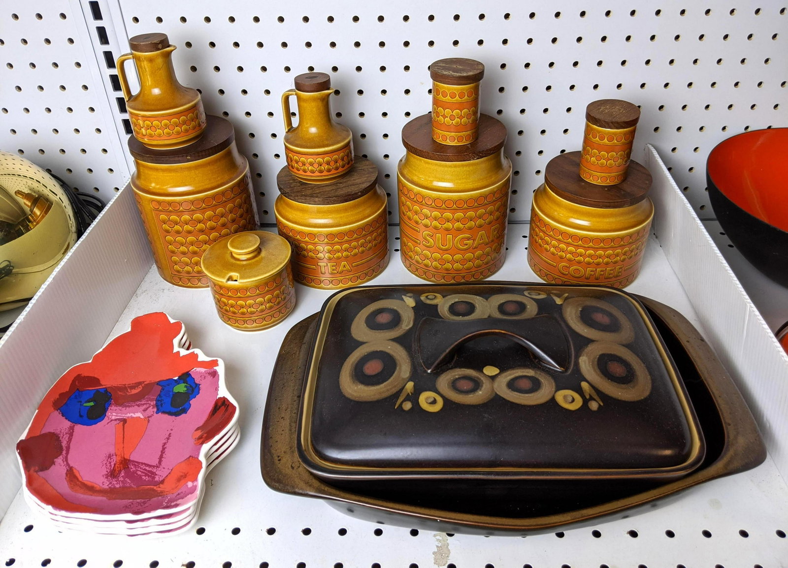 HORNSEA, Kate spade and Denby Pottery lot, canisters, f: HORNSEA, Kate spade and Denby Pottery lot, canisters, funky Saturday plates. Mid Century Modern -- Dimensions: ---