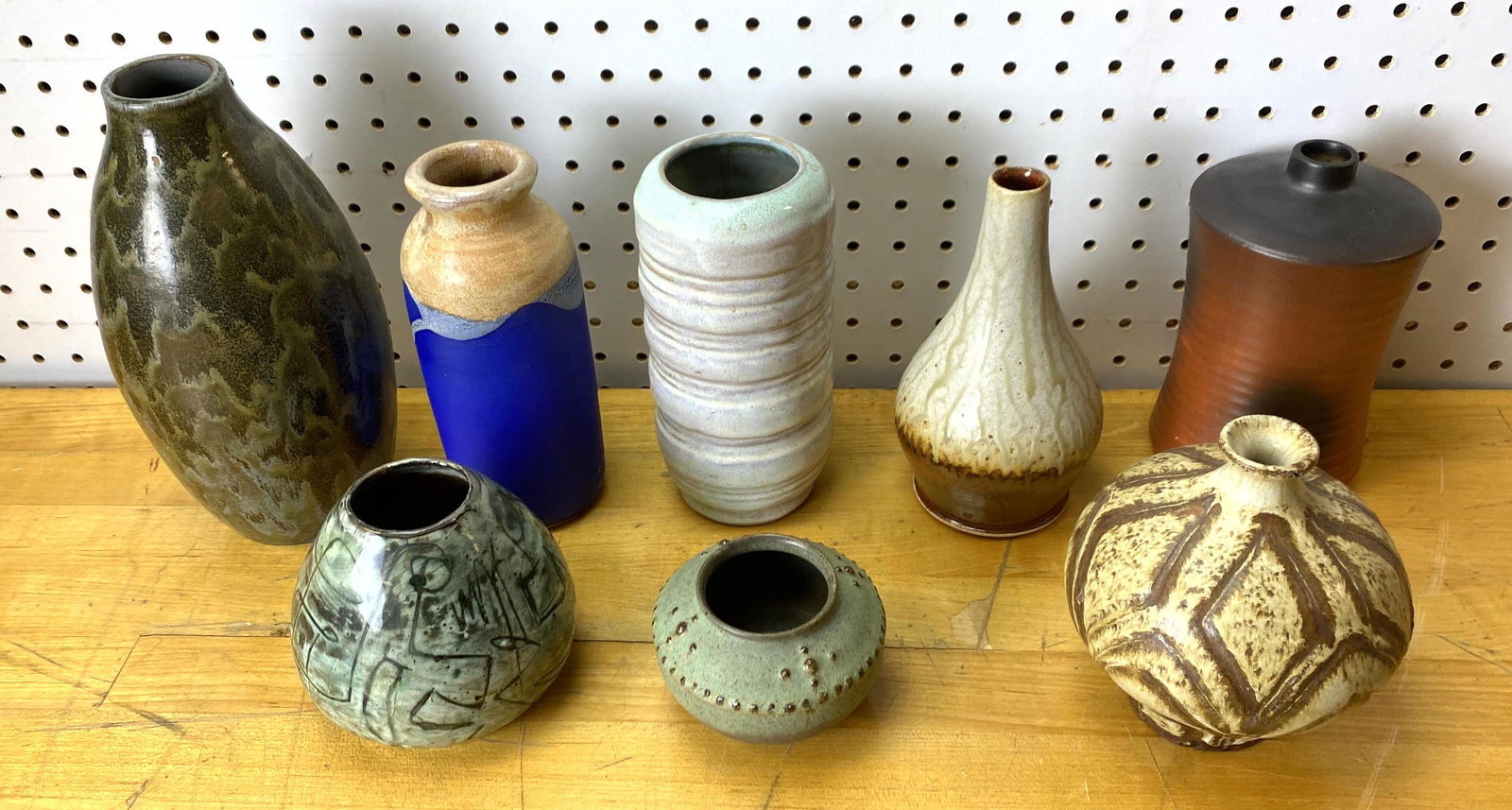 8PCS ART POTTERY VASES. SEVERAL SIGNED INCLUDING GLIDDE (1 of 15)
