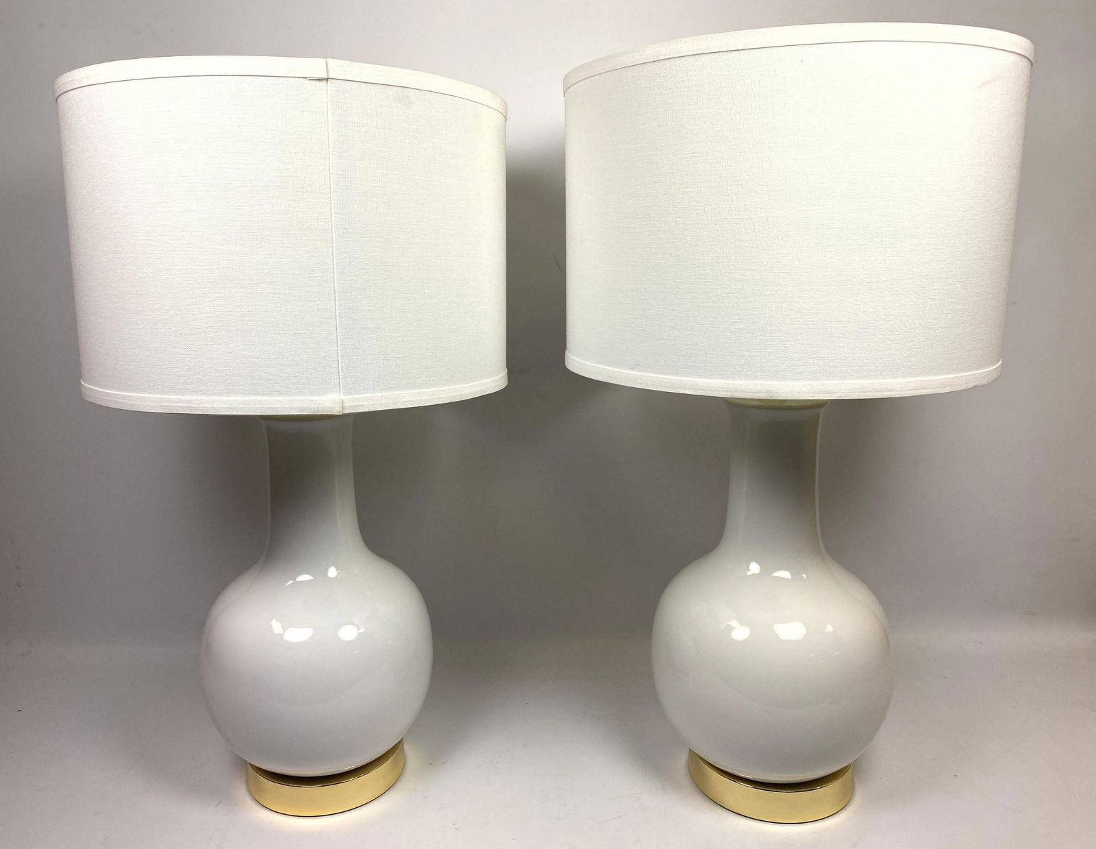Pair SAFAVIEH Table Lamps. White pottery. (1 of 10)