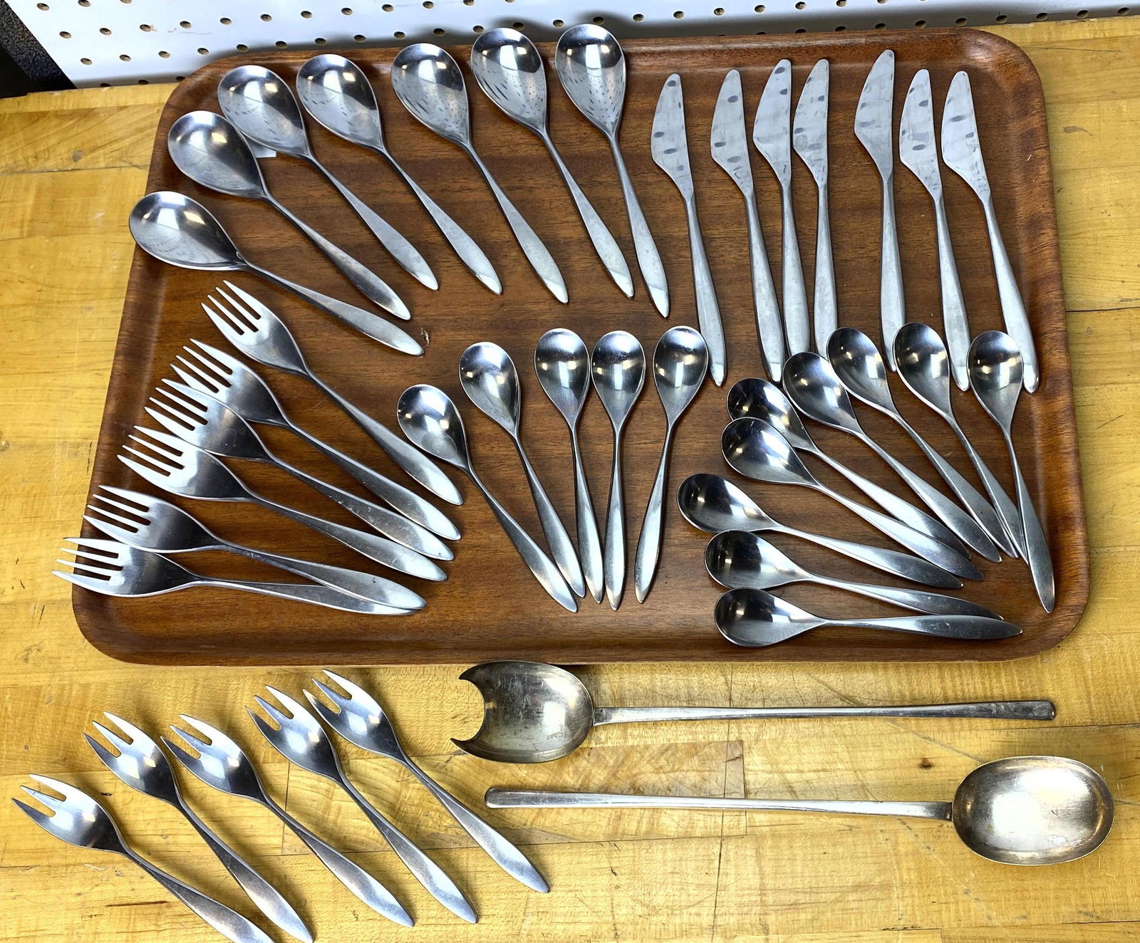Oxford Hall Stainless Japan Flatware Set. Mid Century M (1 of 11)
