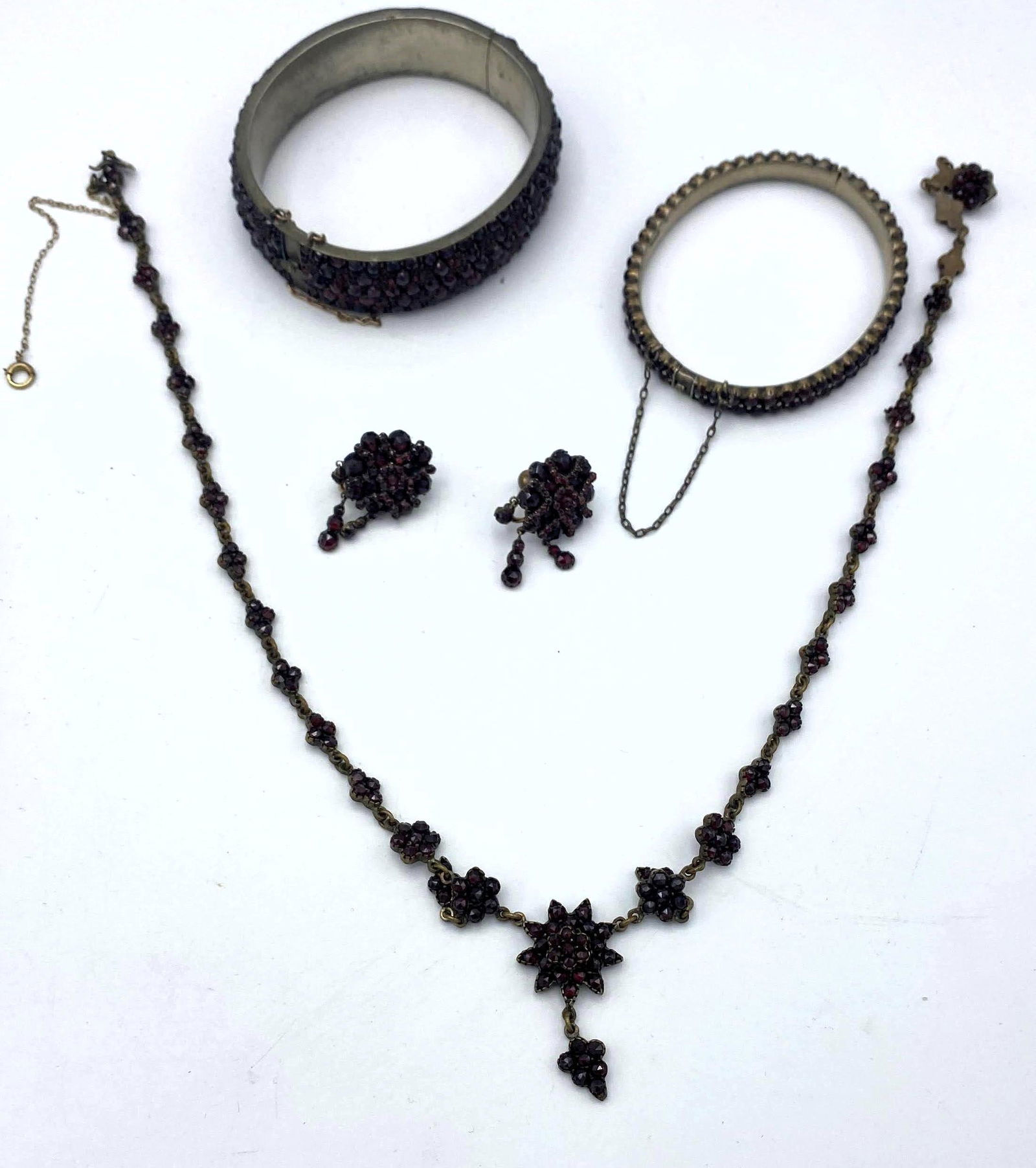 4pcs Vintage Bohemian Garnet Jewelry.  2 Bangle Bracele (1 of 15)