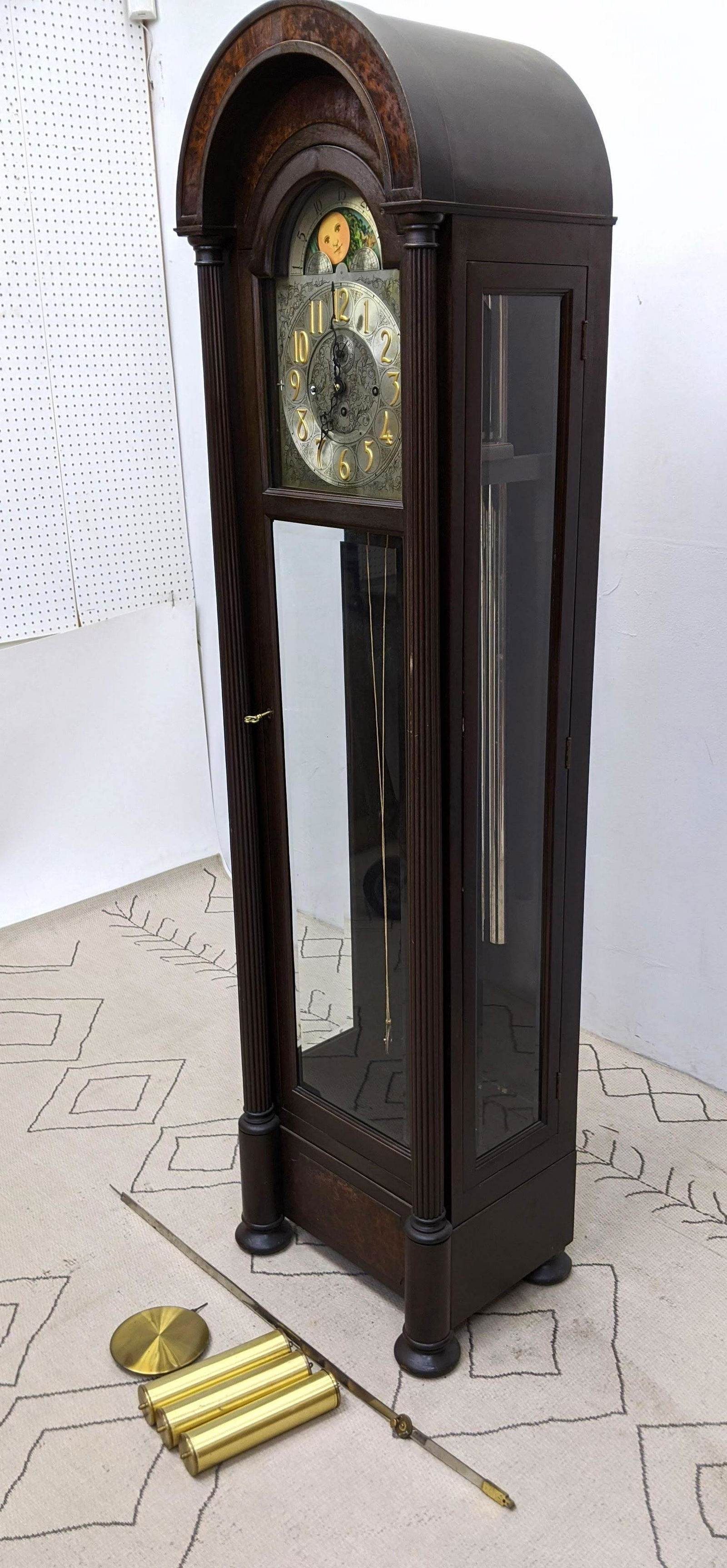 Mahogany Tall Case Grandfathers Clock. Moon Phase Dial. Dec 10, 2020