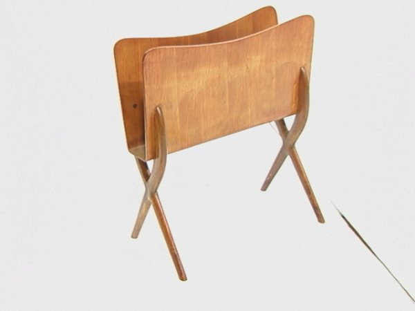 Gio Ponti Style Magazine Rack with X Wood Base.: Gio Ponti Style Magazine Rack with X Wood Base. Marked Made in Italy. Dimensions: H: 20 inches: W: 17.5 inches: D: 10 inches Condition (General) Please contact us with specific questions about conditi