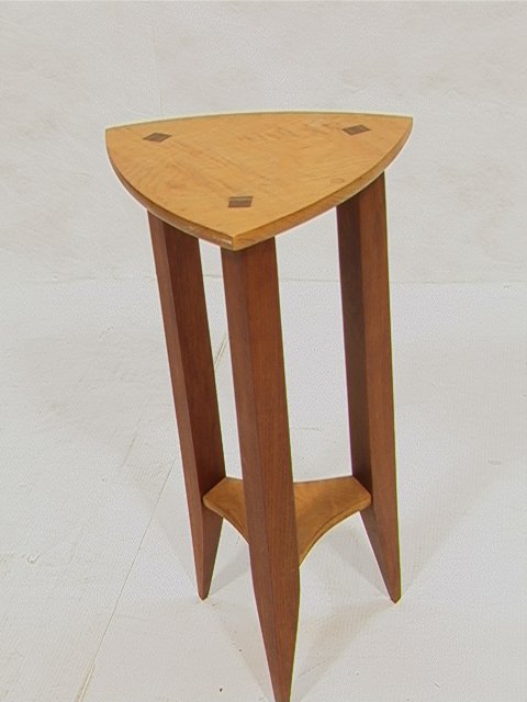 Kevin Lashe Studio Woodworker Tabouret Table. Ex: Kevin Lashe Studio Woodworker Tabouret Table. Exposed joints. 8/91 Dimensions: H: 24 inches: W: 11.5 inches: D: 11.5 inches Condition (General) Please contact us with specific questions about conditio