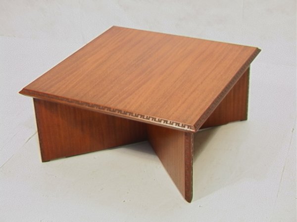 Frank Lloyd Wright table. Manufactured by Heritag: Frank Lloyd Wright table. Manufactured by Heritage for Henredon. Taliesin design. Dimensions: H: 16 inches: W: 33 inches: D: 33 inches US Shipping charge: Pick up or shipping quote from outside shipp