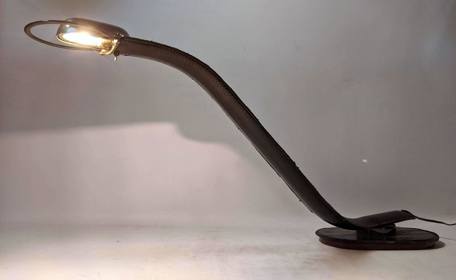Mid Century Modern Snake Skin Table Desk Lamp. Long Arm (1 of 16)