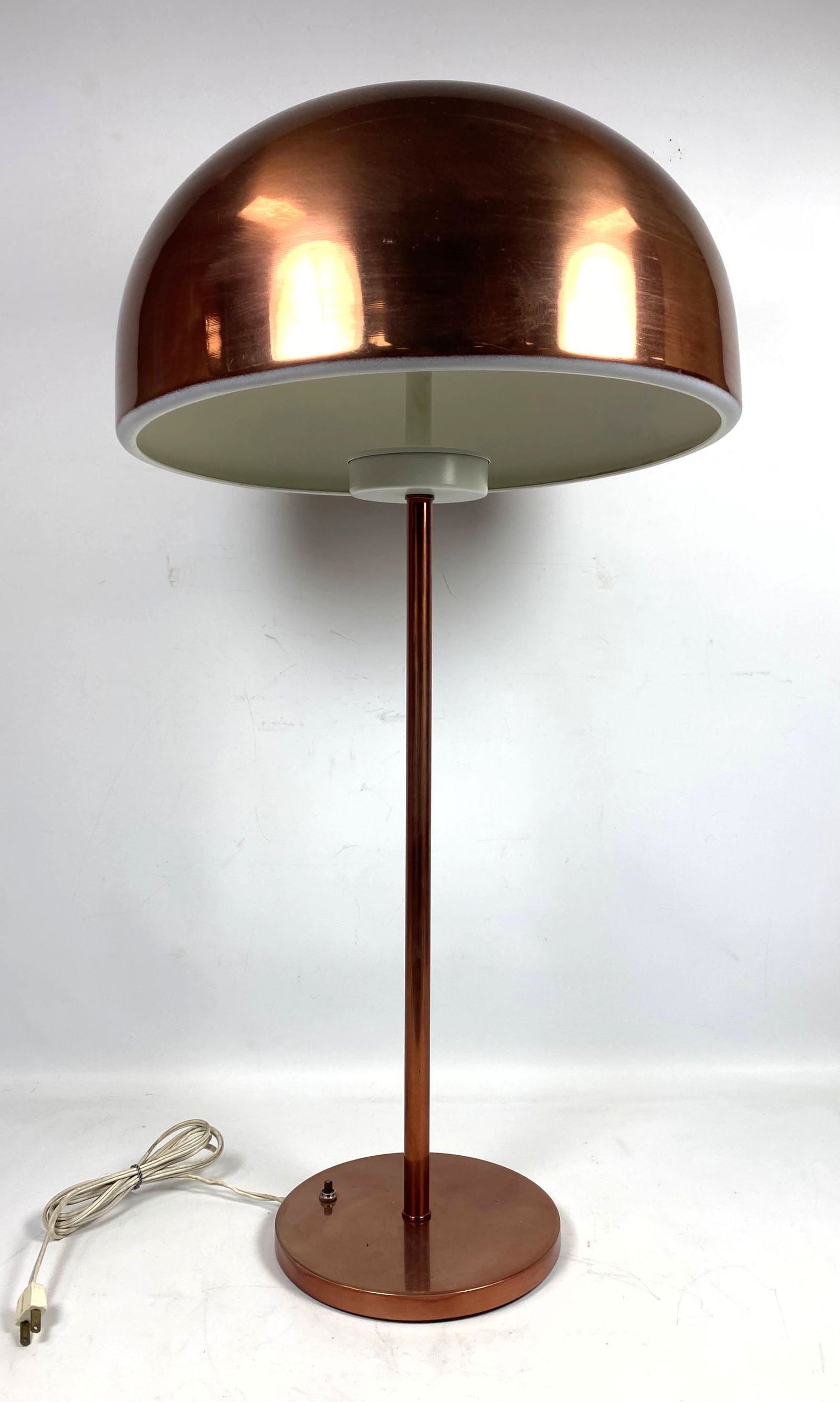 Copper Tone Dome Top Table Lamp.  Classic Design. (1 of 14)