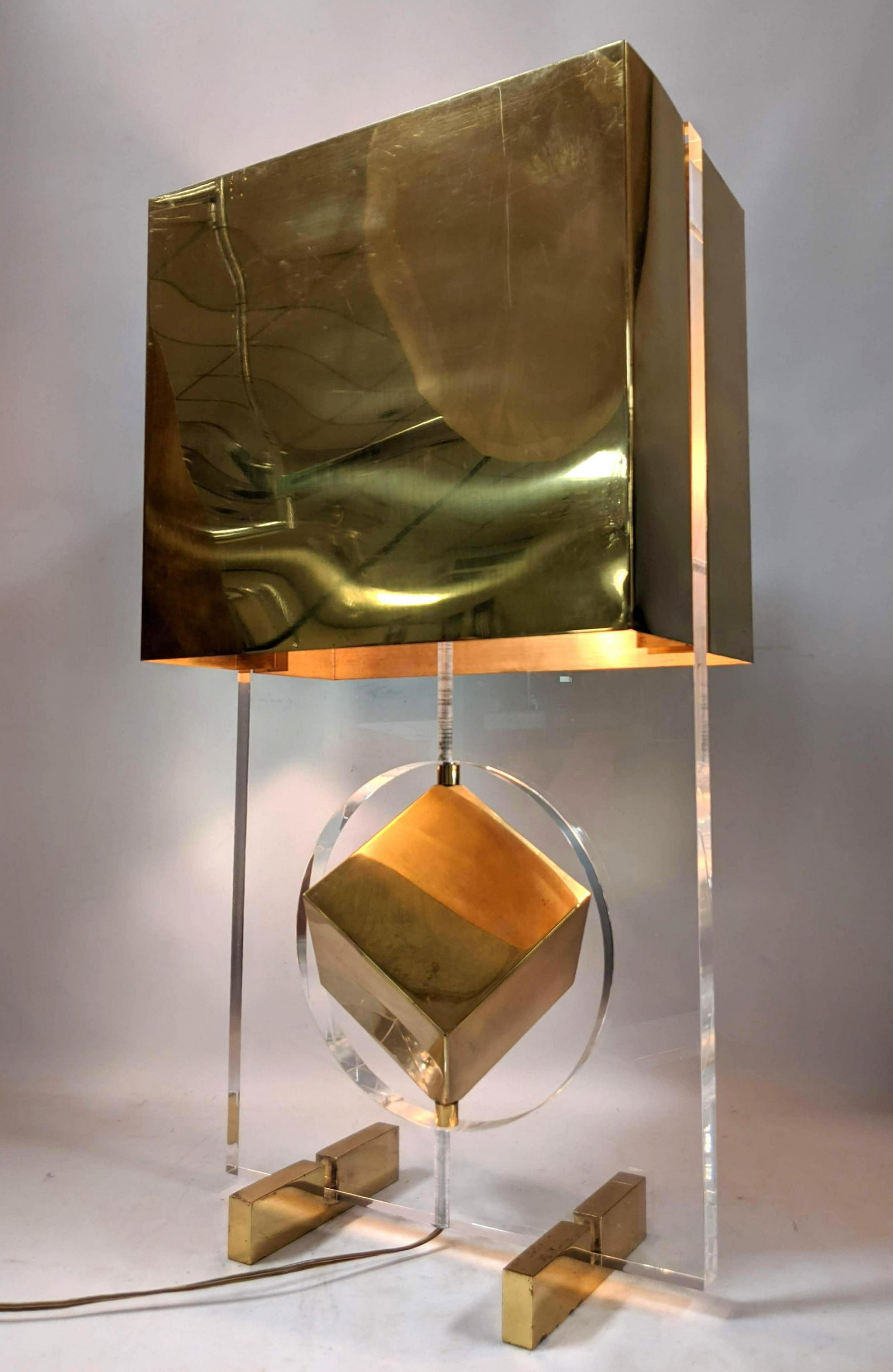Curtis Jere Modern Brass & Lucite Table Lamp. Brass Sha (1 of 16)