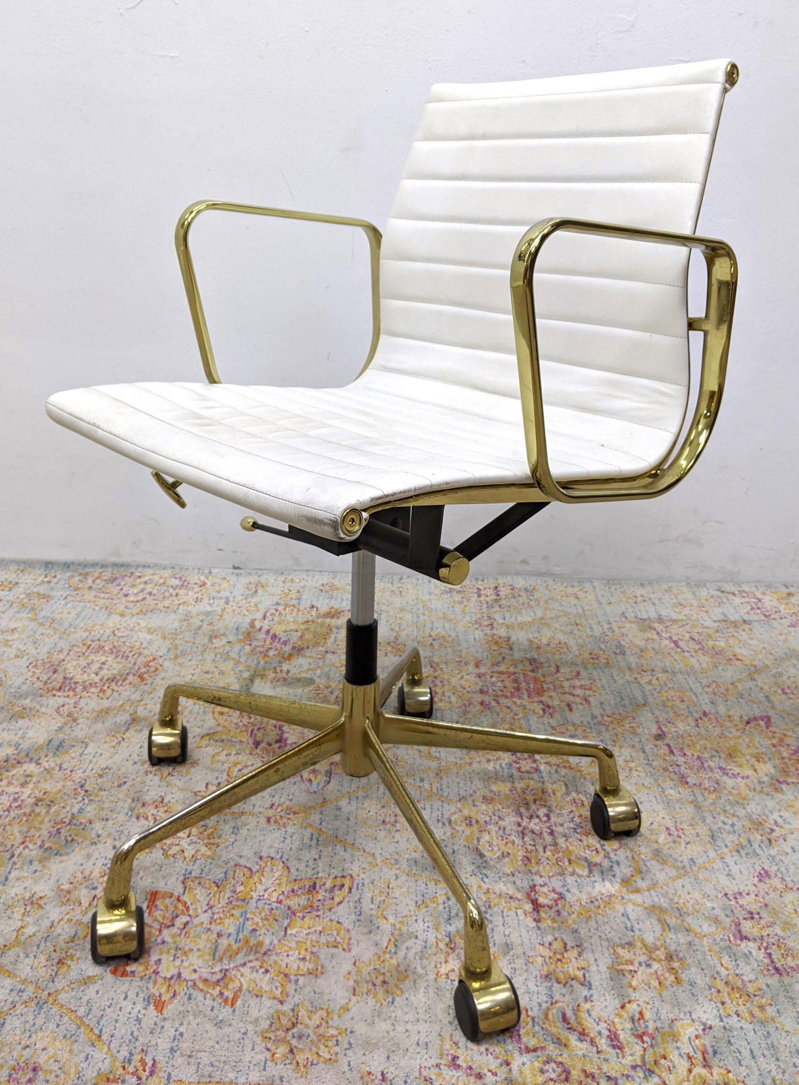 Eames style Contemporary Office Desk Chair. Gold Tone M (1 of 10)