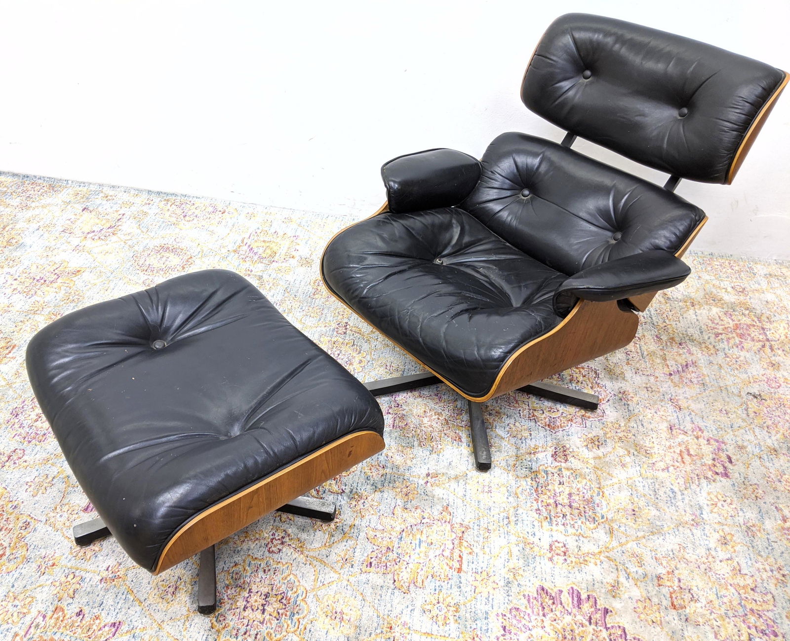 Eames Style Leather Lounge Chair Ottoman. Black leather (1 of 20)