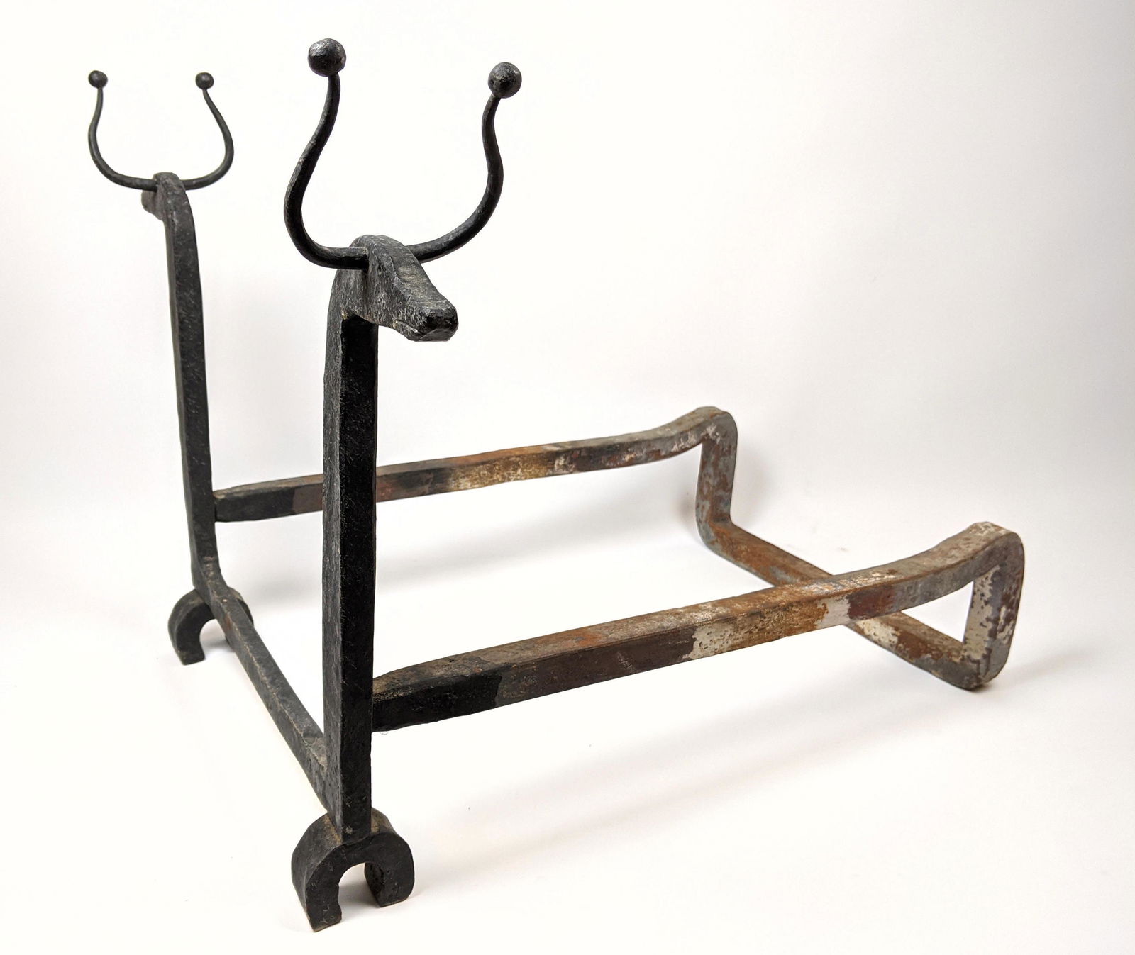 Wrought iron Figural Fireplace Log Holder. (1 of 8)