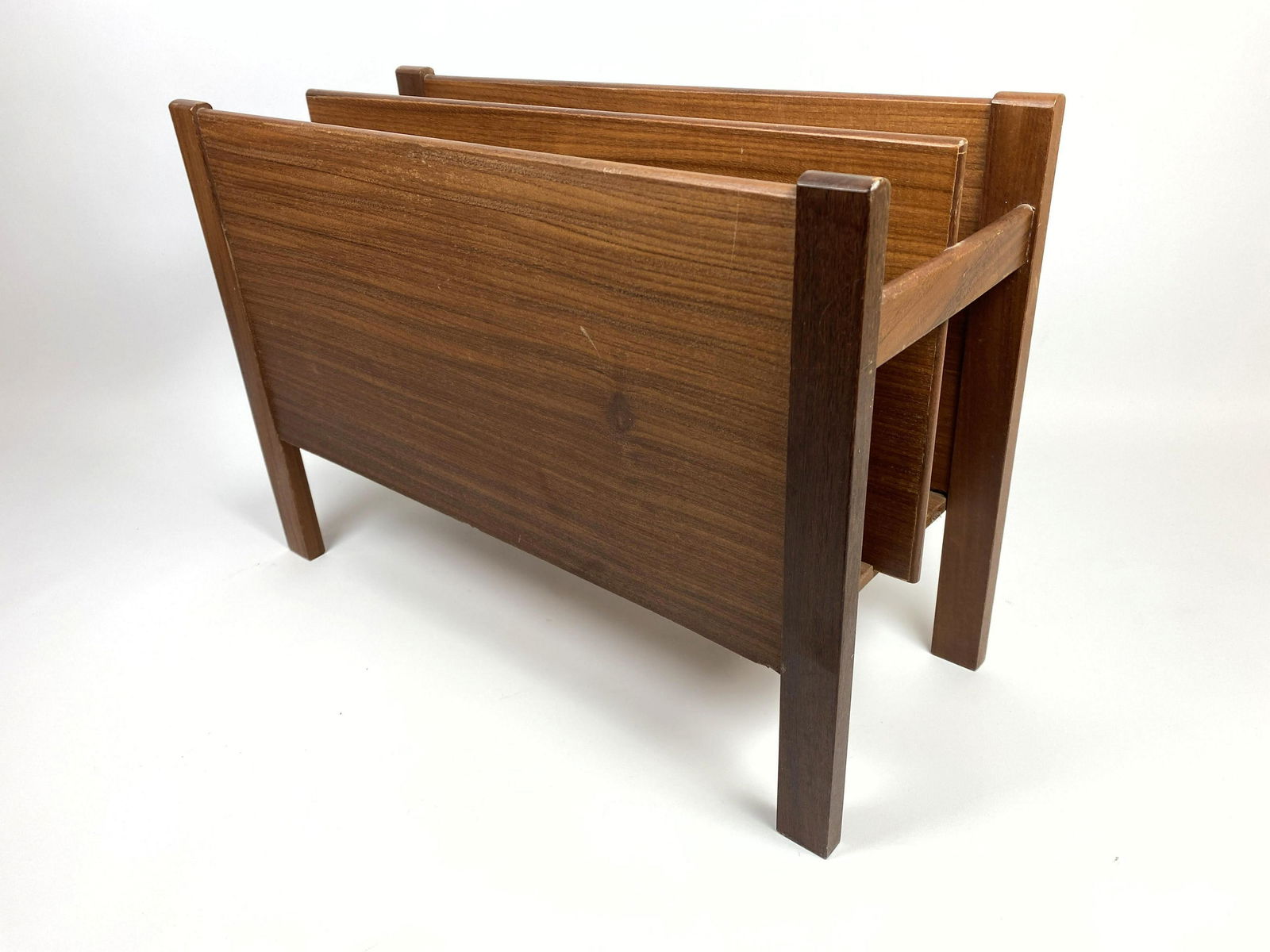 Danish Modern Teak Magazine Rack. (1 of 11)