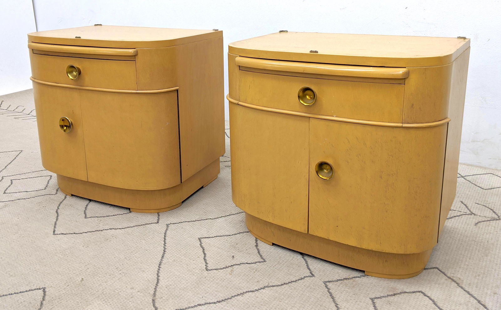 Pair Art Deco Style Side End Tables.  Bow Front Nightst (1 of 13)