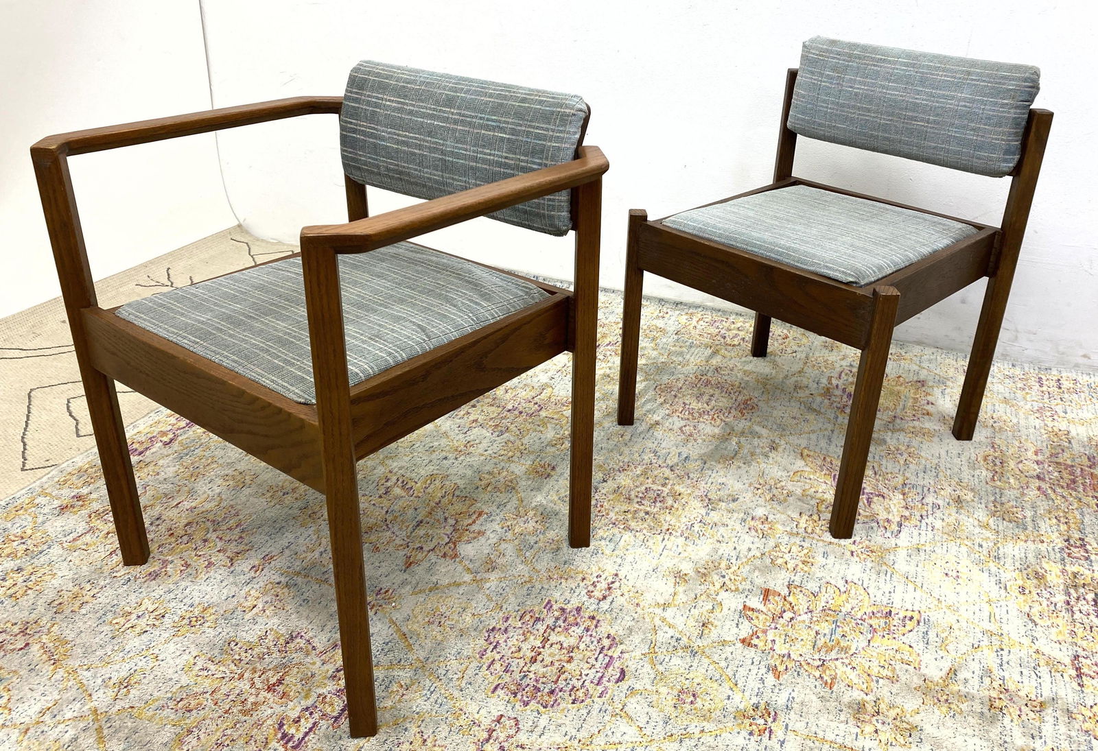 Pr Jens Risom style American Modern Lounge Chairs. Plai (1 of 12)