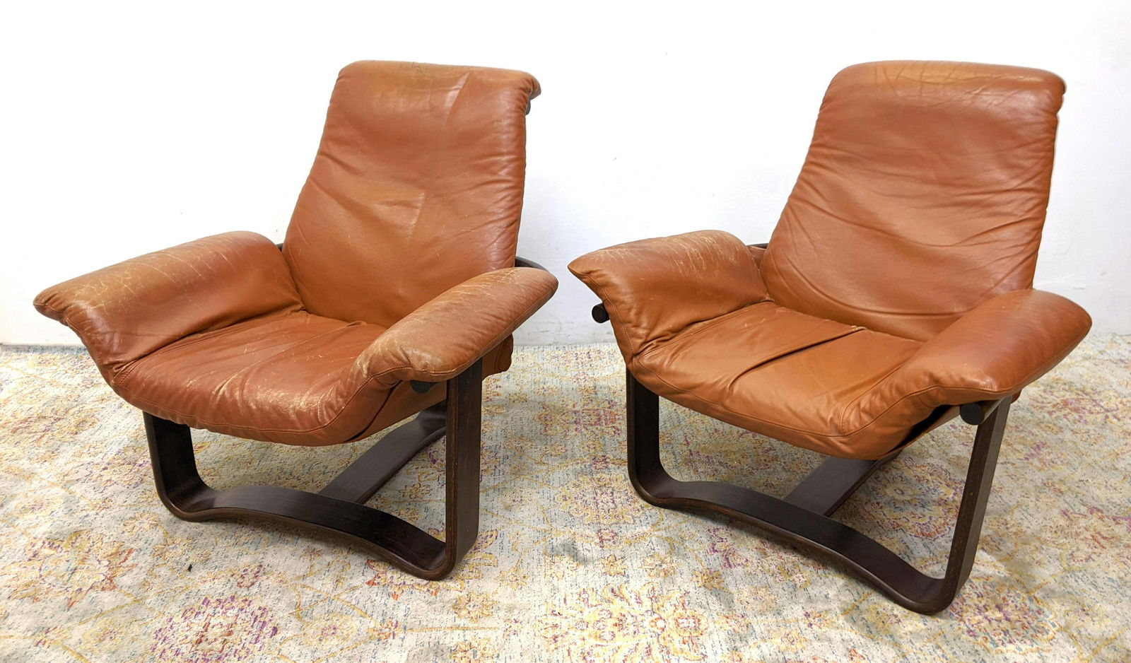 Pr WESTNOFA Style Lounge Chairs. Brown Leather Wood Fra (1 of 18)