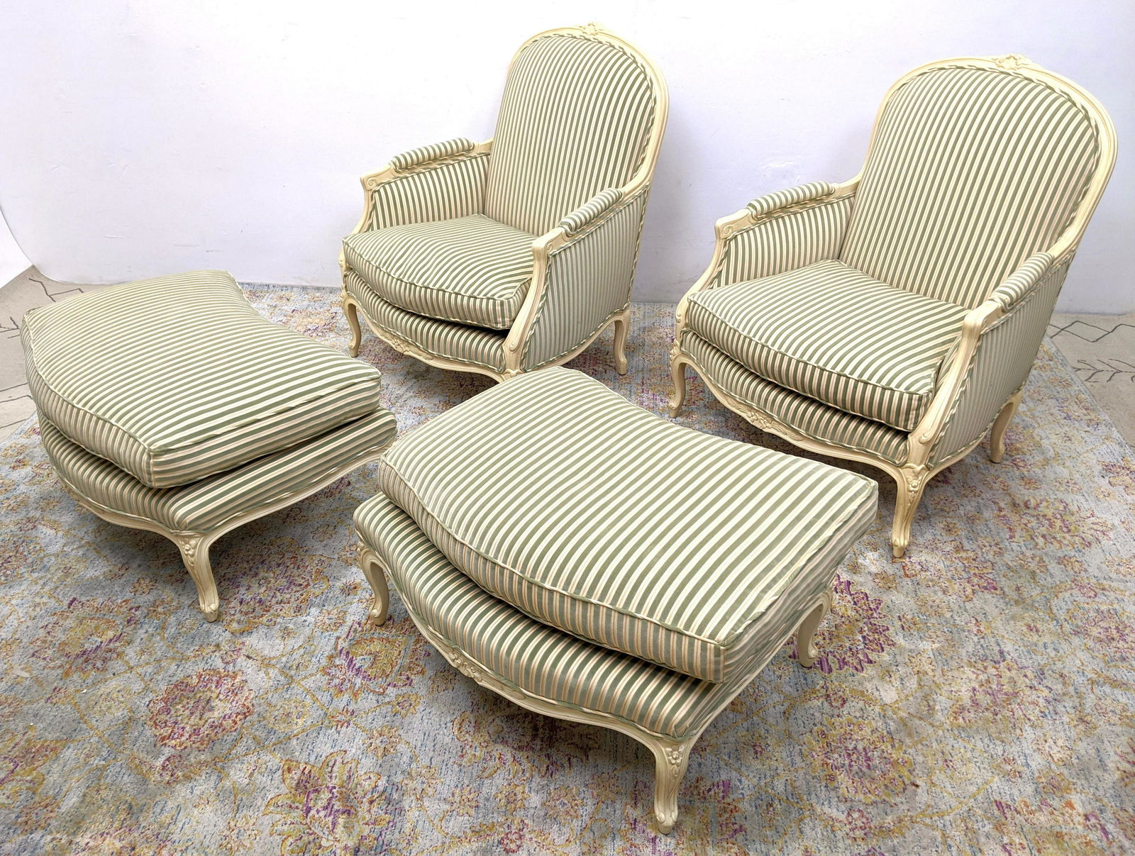 4pcs BRUNSCHWIG and FILS Lounge Chair and Ottomans. Car (1 of 14)