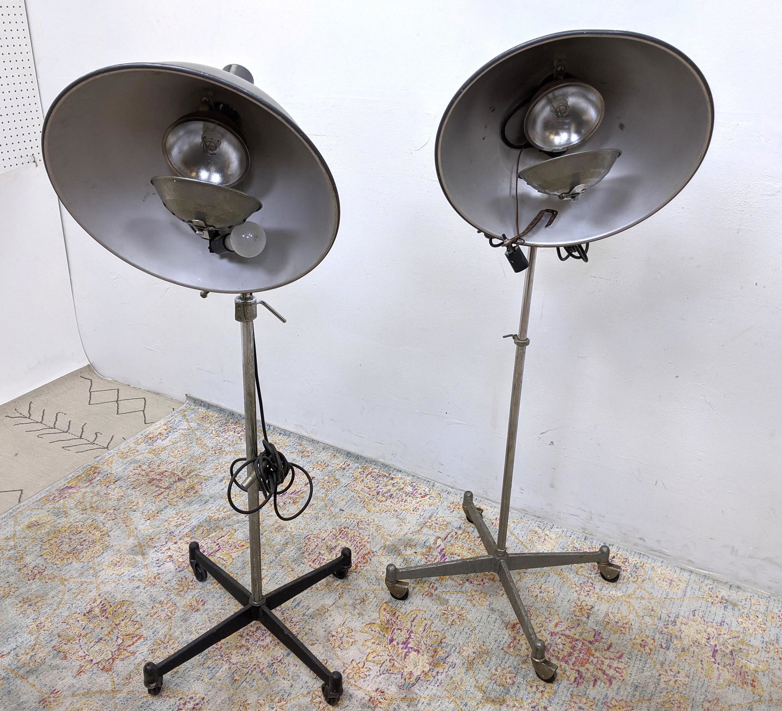 Pair industrial Lamps on Rolling Stands. SMITH VICTOR (1 of 16)