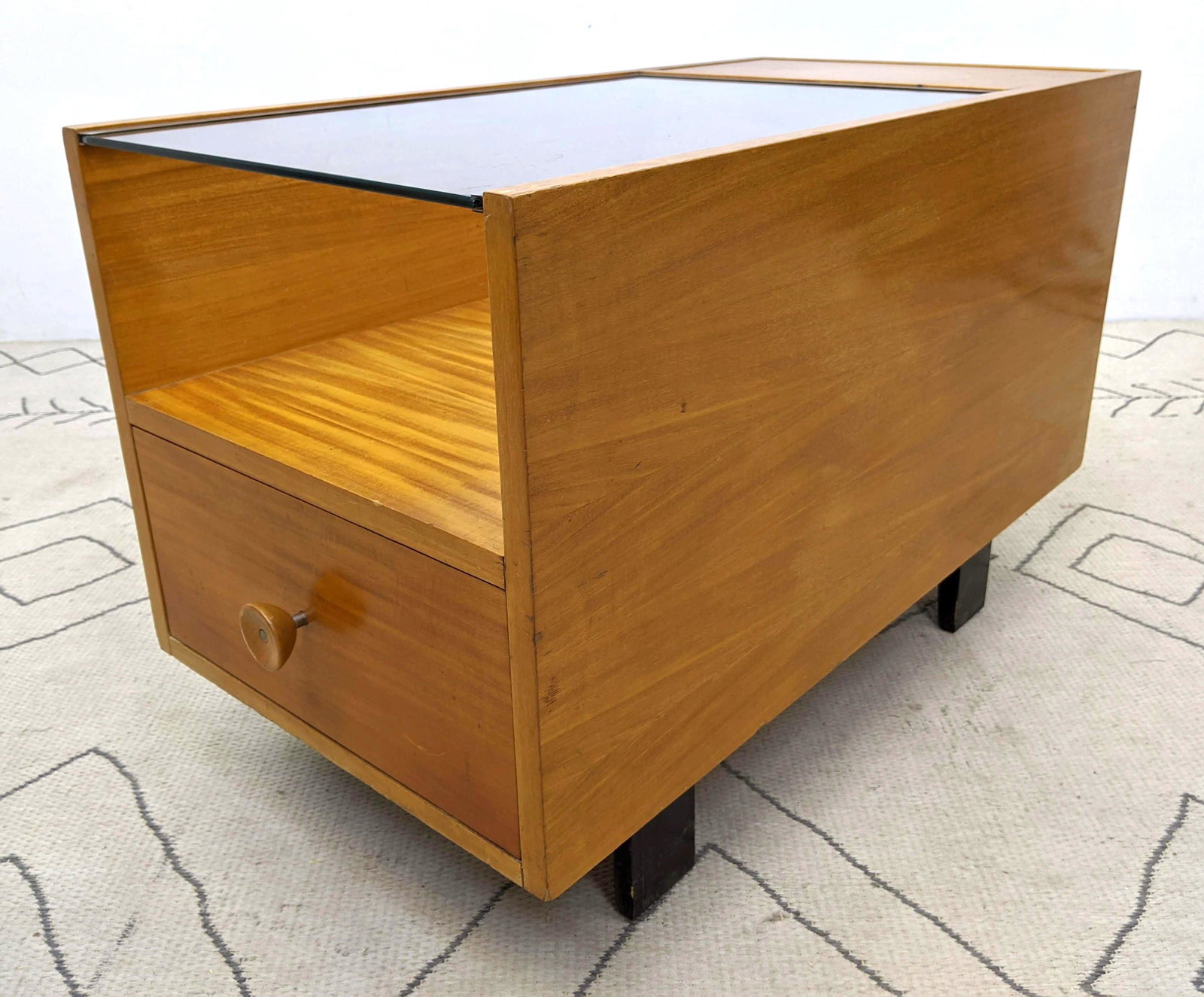 GEORGE NELSON Side Table. HERMAN MILLER 1 Drawer Stand. (1 of 16)