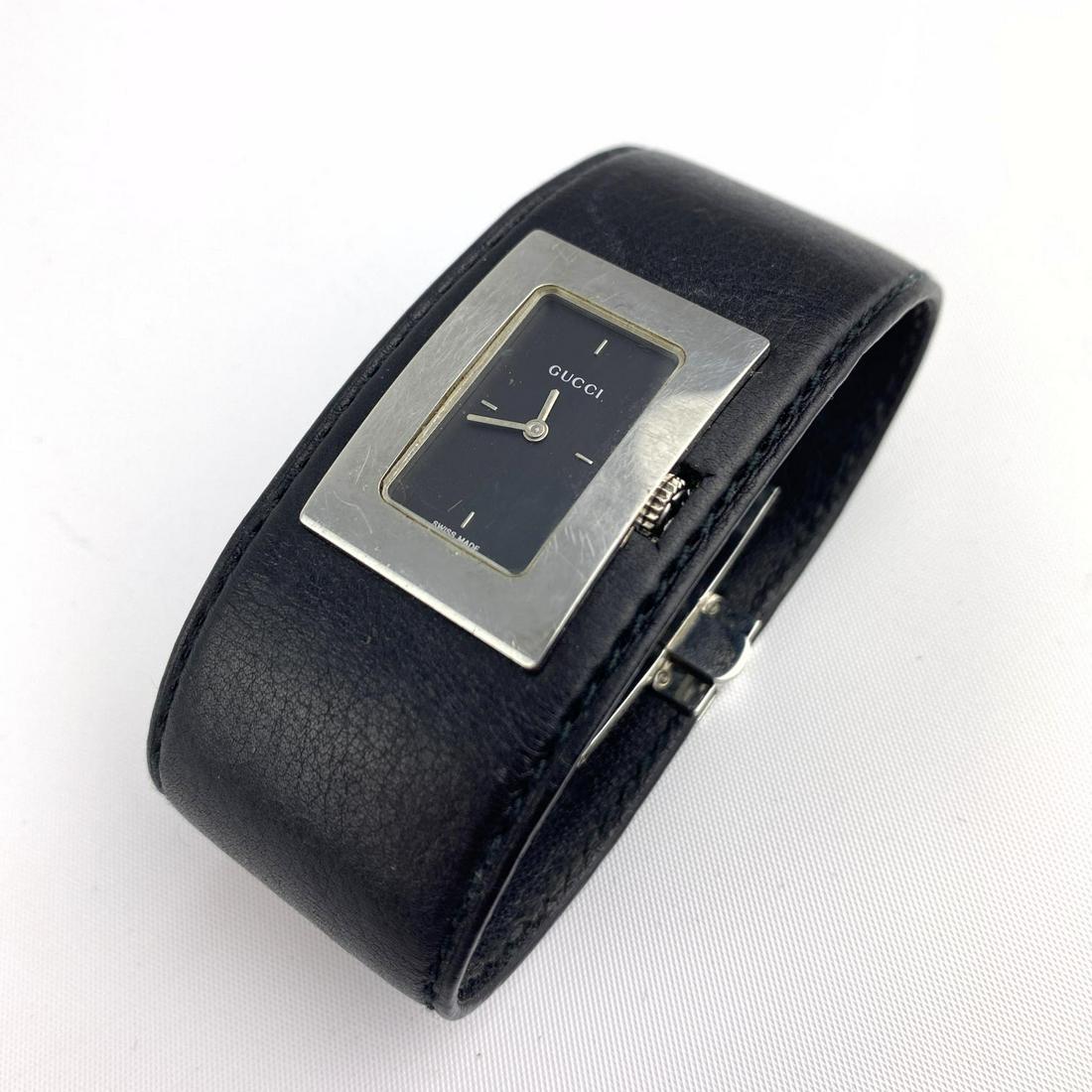 GUCCI Leather Band Stainless Steel Watch. (1 of 10)