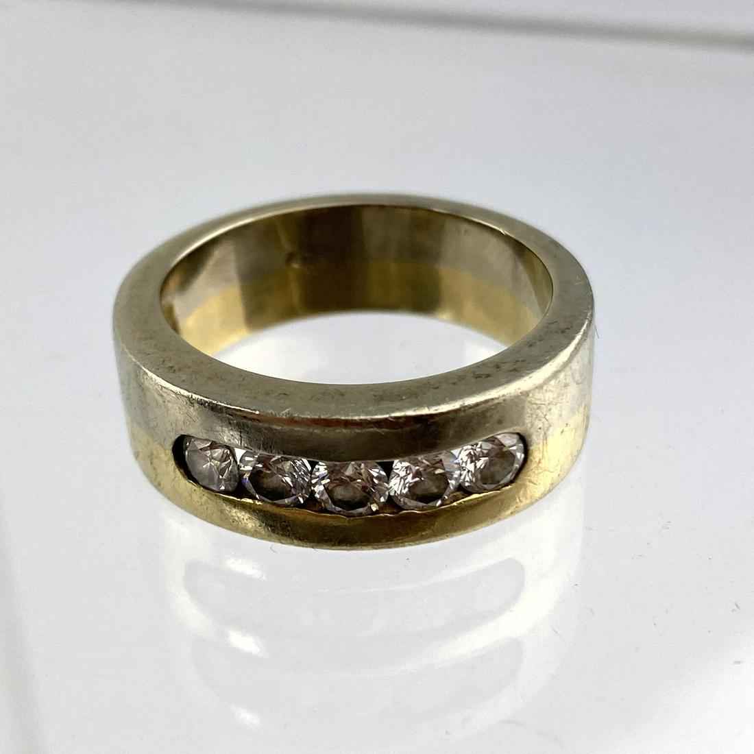 14K Gold Diamond Man's Ring. Five Diamonds.  Approx 13p (1 of 8)