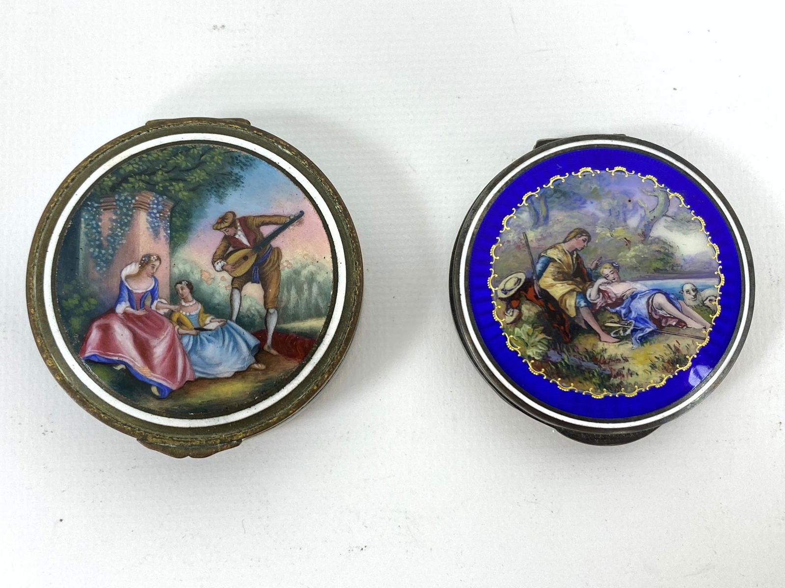 2pc Antique French enamel compact boxes. 1) ARTES Box w (1 of 11)